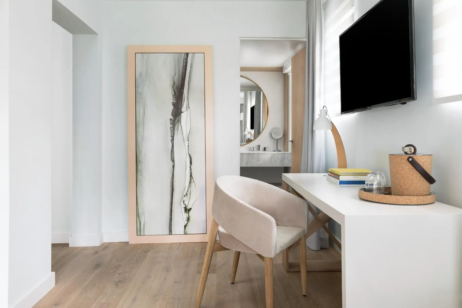 TV and multimedia in Park Central South Beach