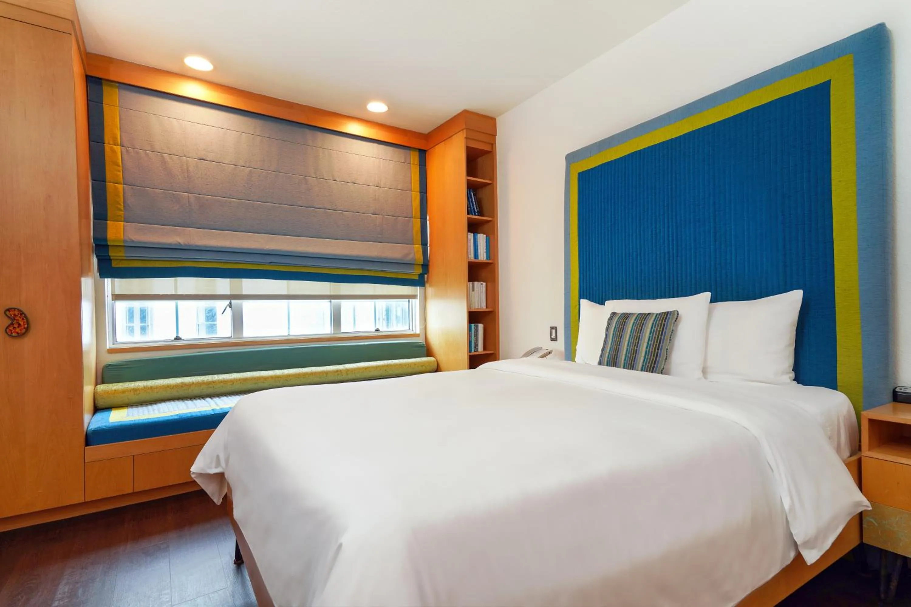 Bedroom, Bed in The Tony Hotel South Beach