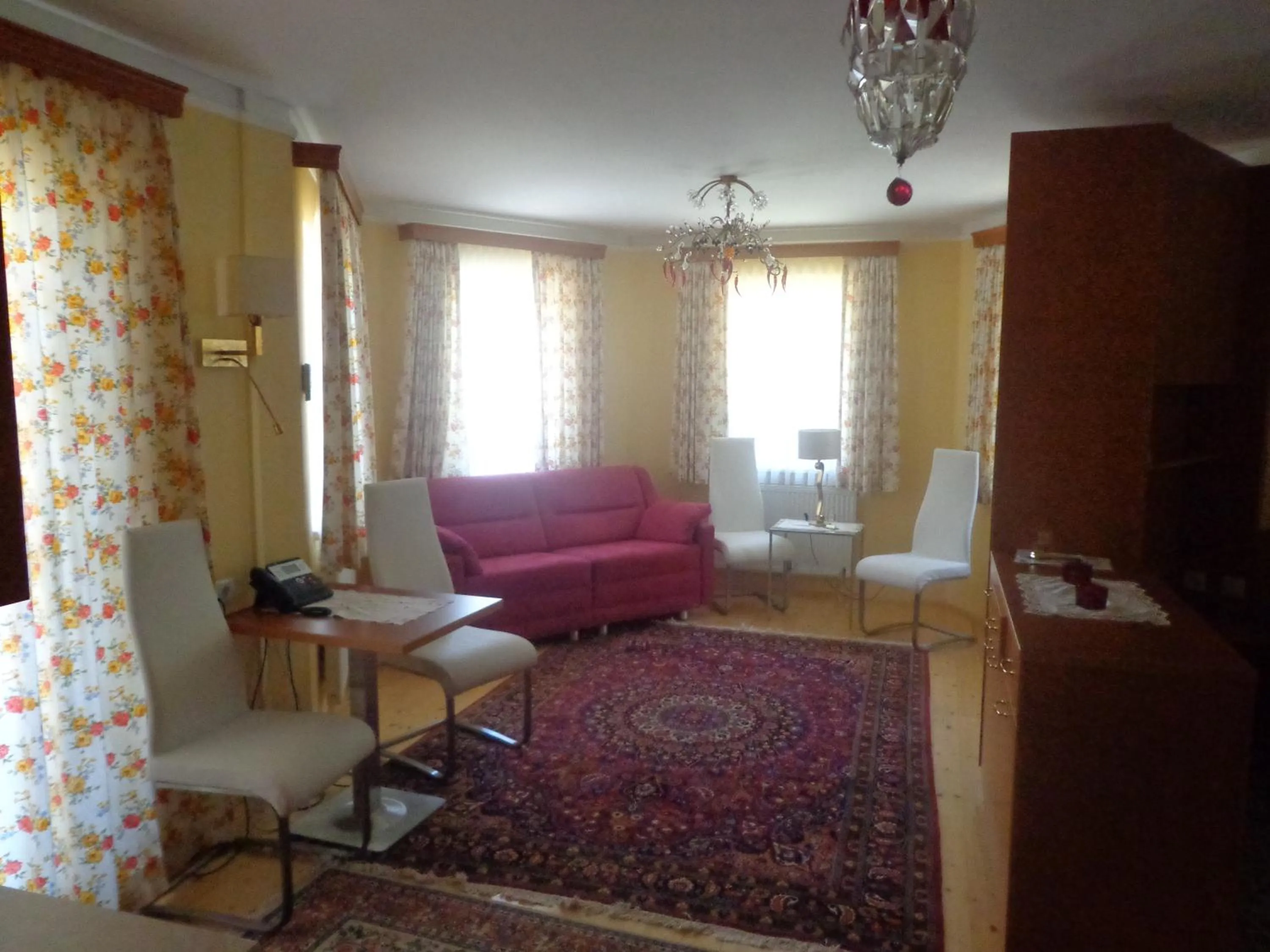 Living room in Hans Mauracher Schlössl