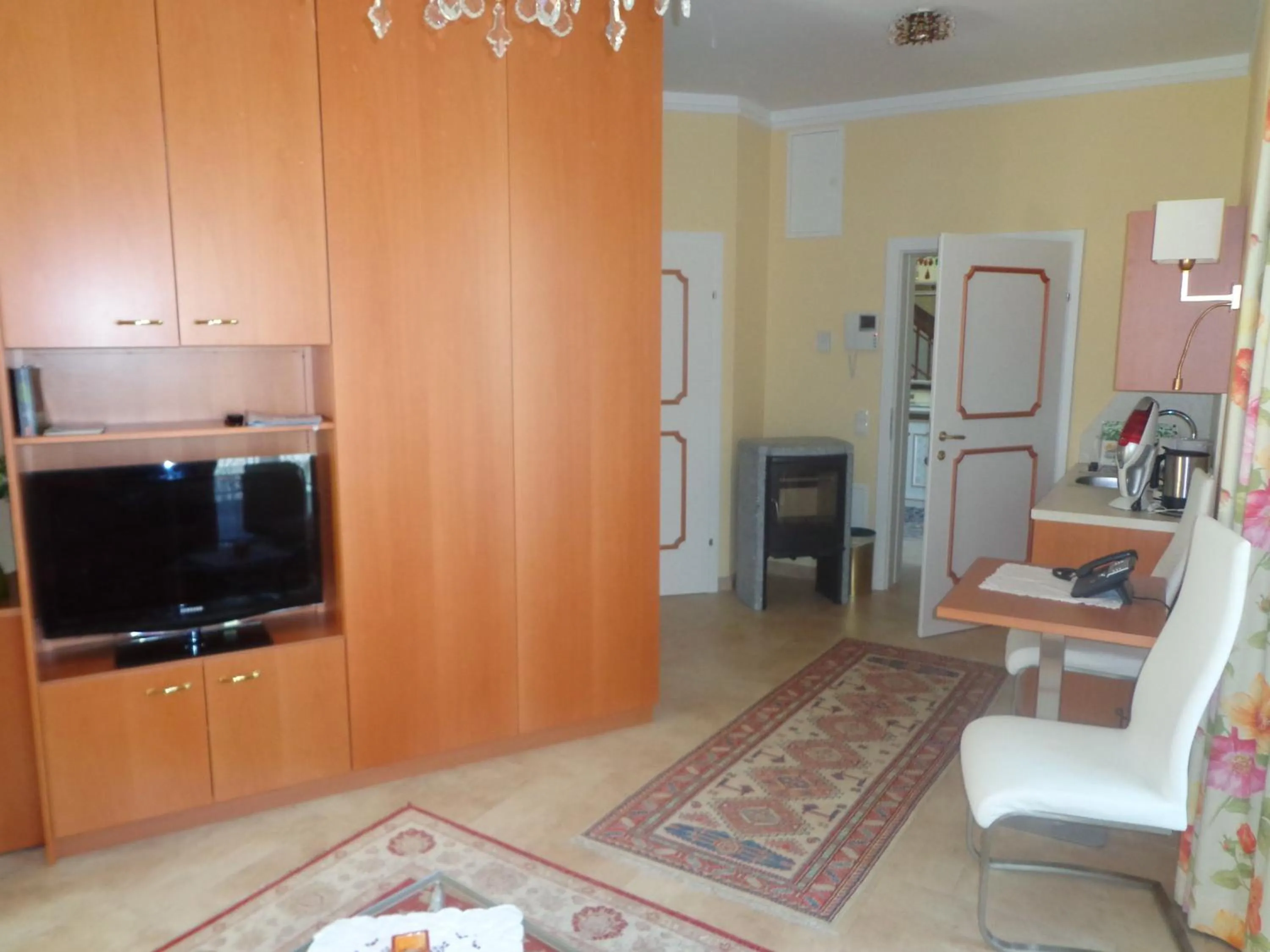 TV and multimedia in Hans Mauracher Schlössl