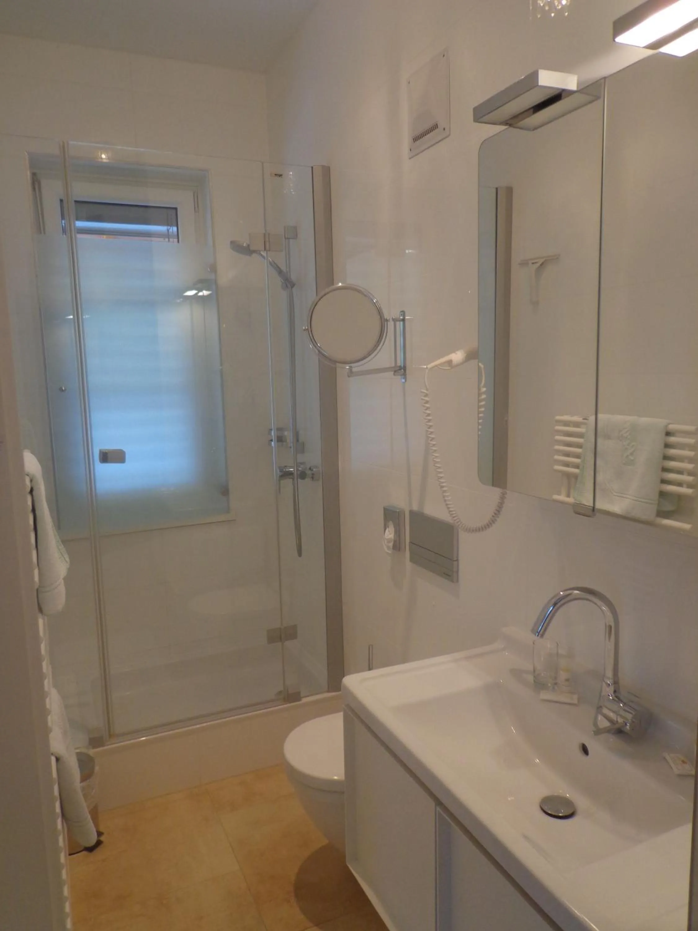 Bathroom in Hans Mauracher Schlössl