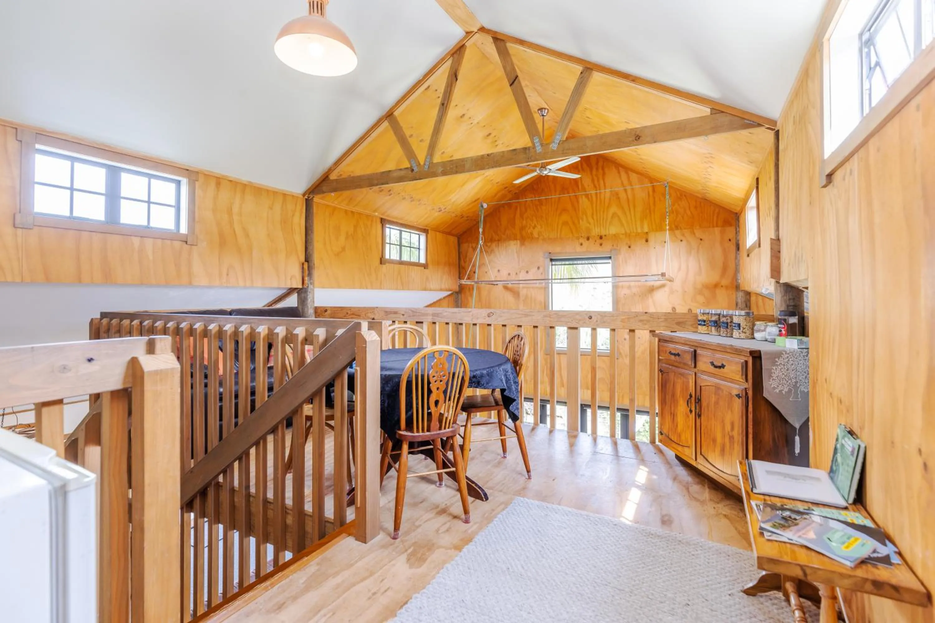 Dining area in Nadarra Hideaway