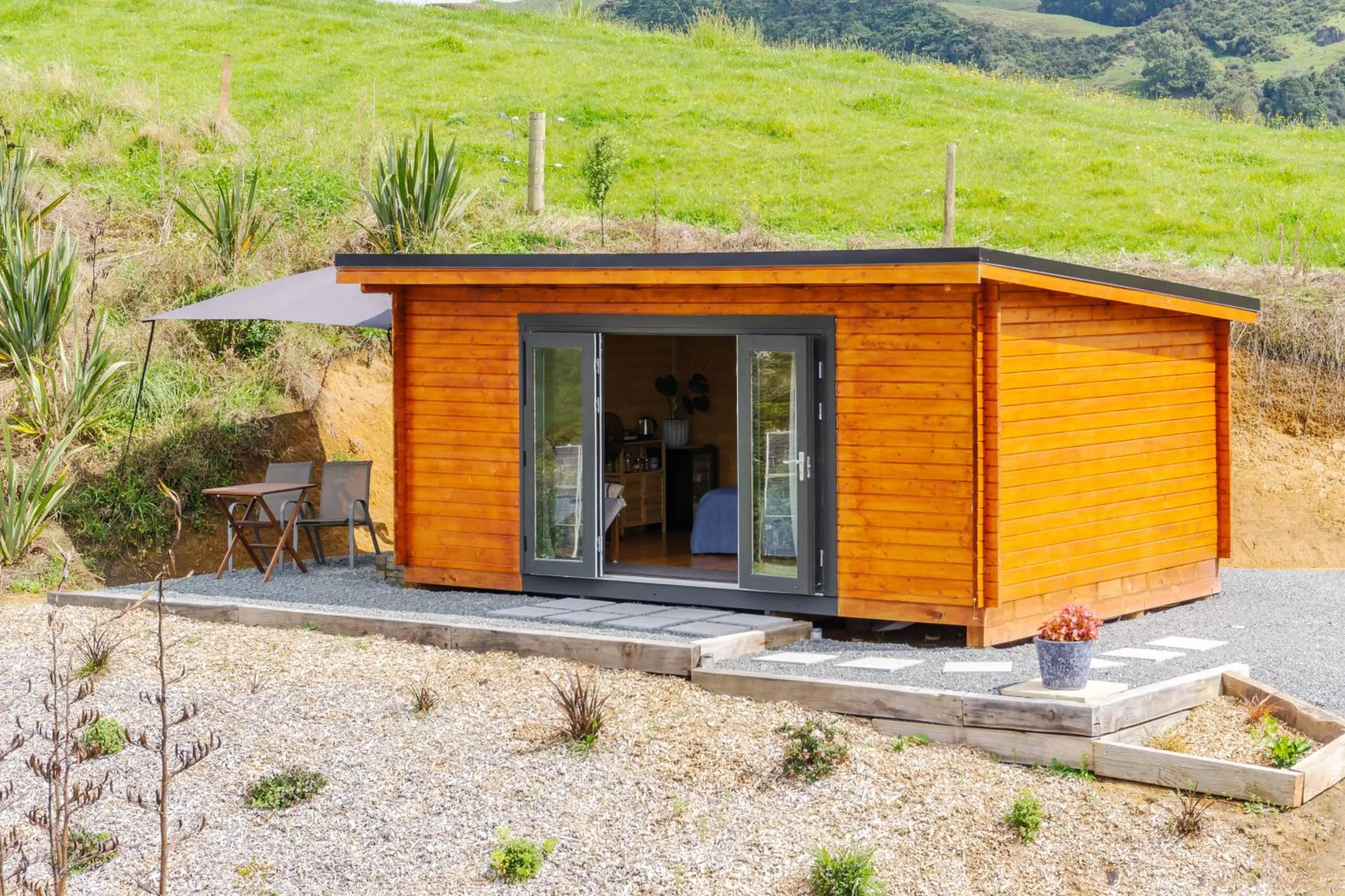 Property building in Nadarra Hideaway