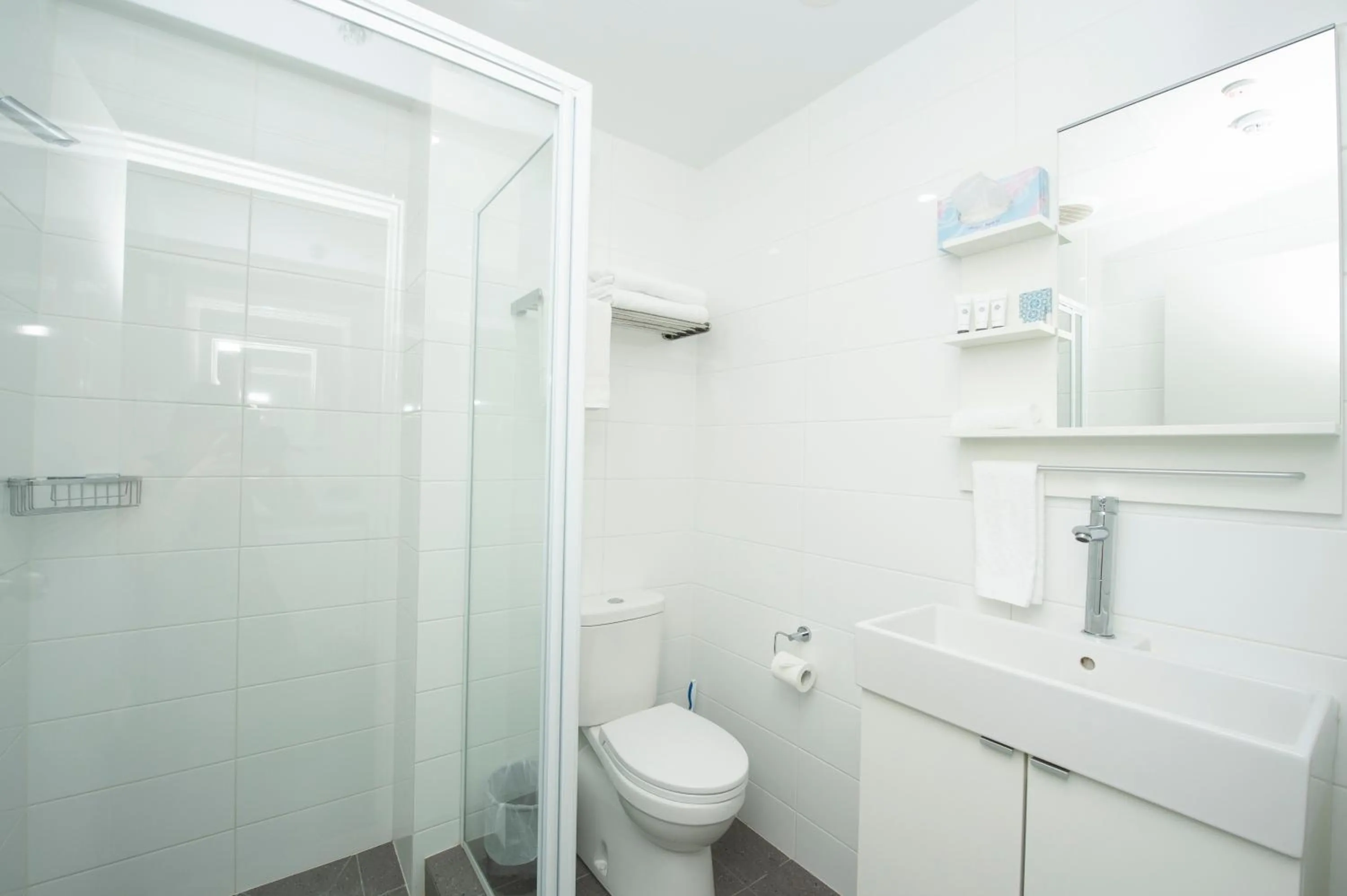 Bathroom in The Parade Hotel