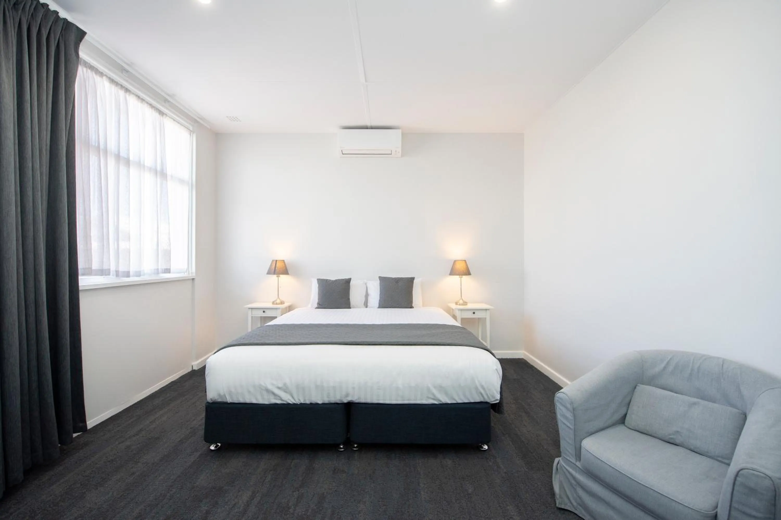 Bed in The Parade Hotel