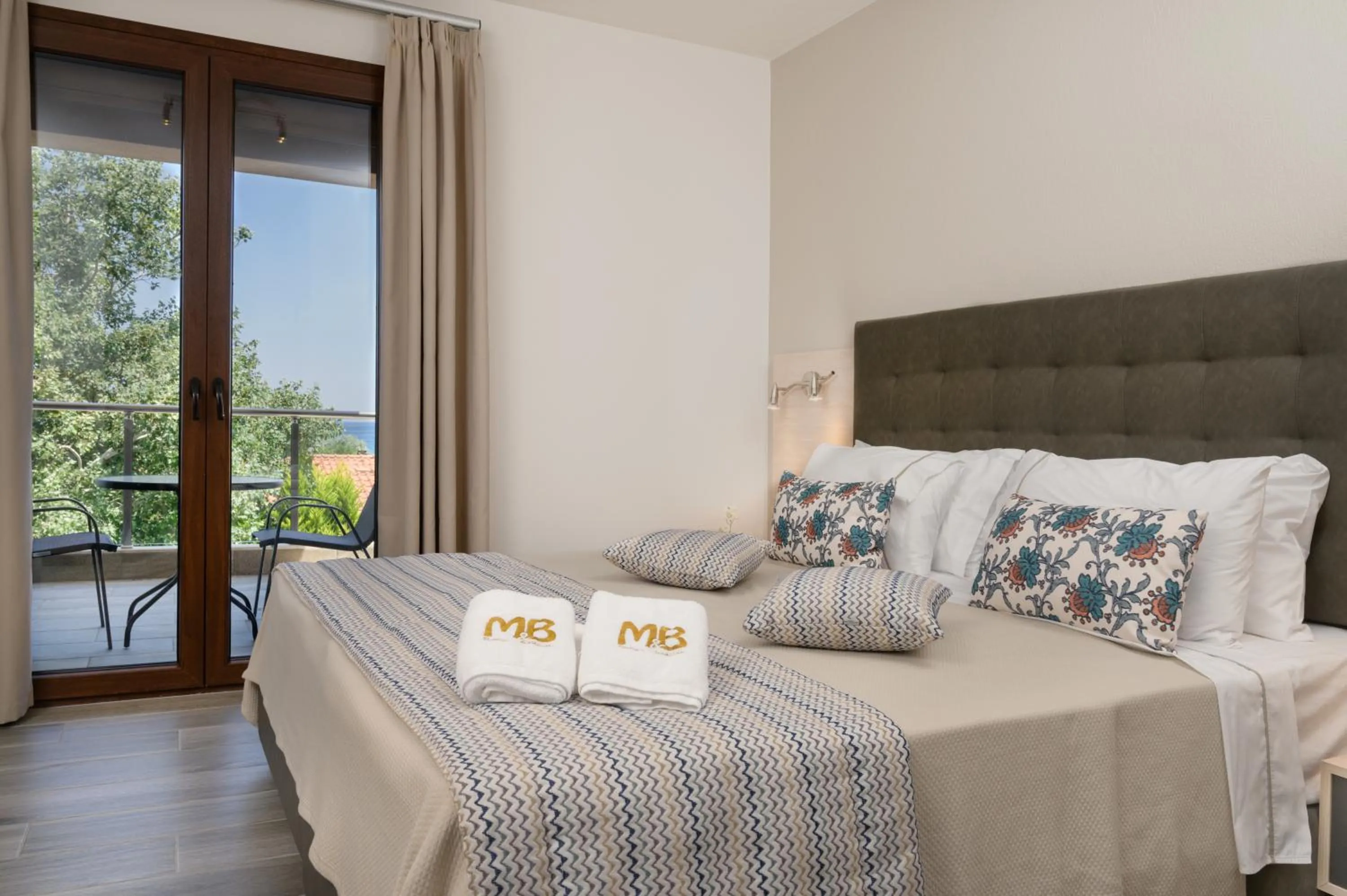 Bed in M&B boutique apartments