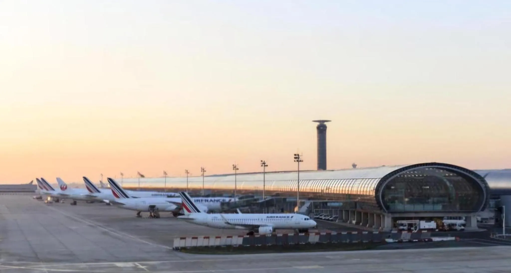 Hôtel La Nonette ASTERIX, CDG AIRPORT & PARIS CENTRE