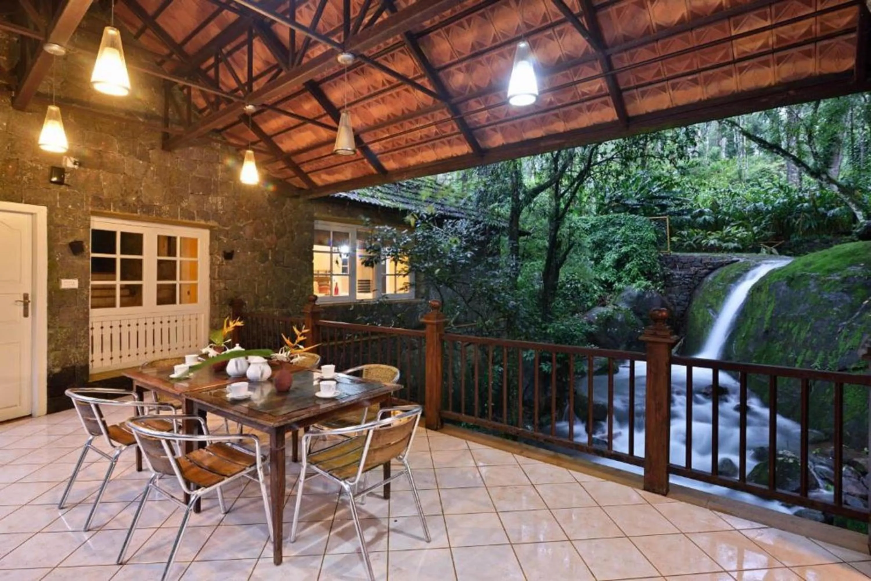 Dining area in Mystic Mayapott, Thekkady