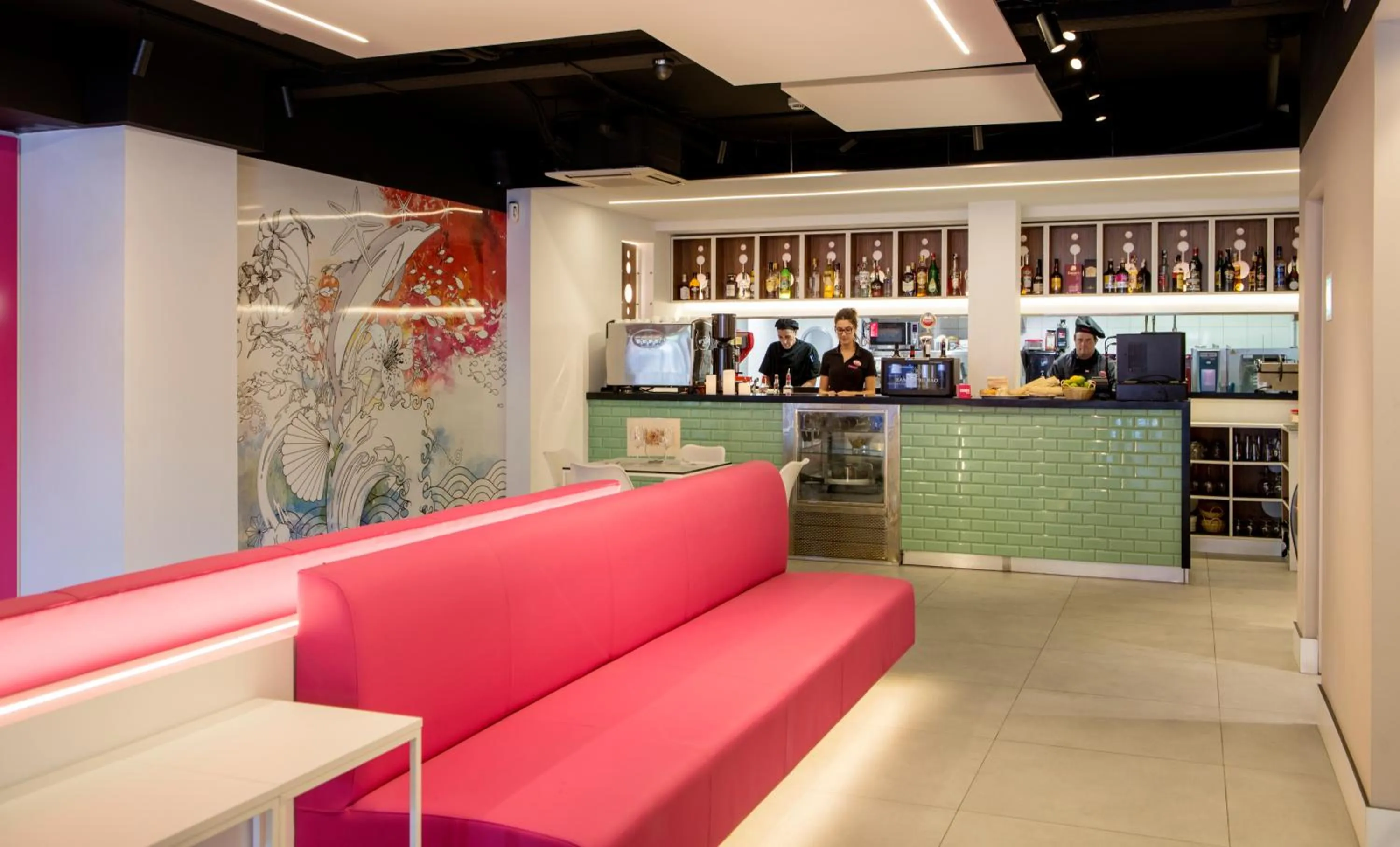 Lounge or bar in Onmood Cala Ratjada - Bed & Brunch