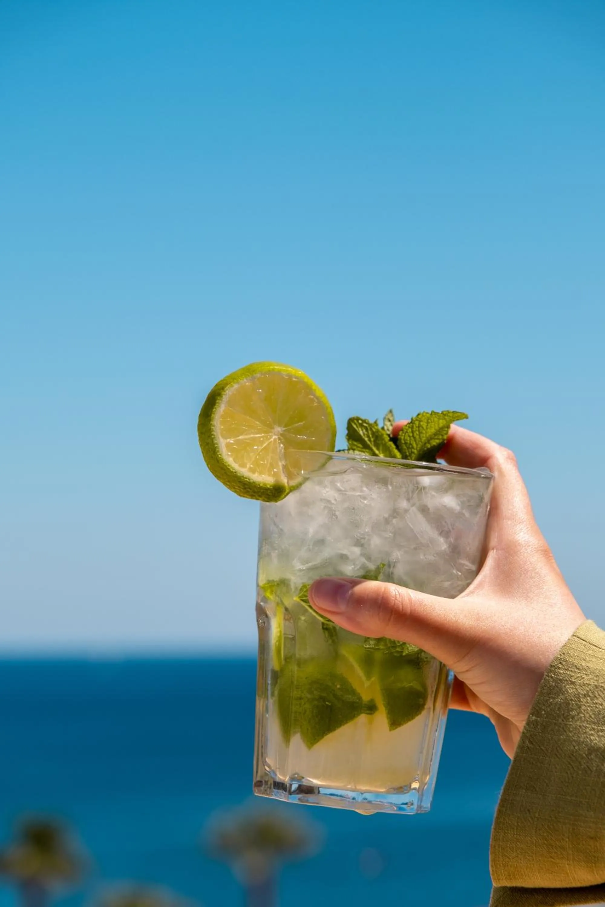 Lounge or bar in Onmood Cala Ratjada - Bed & Brunch