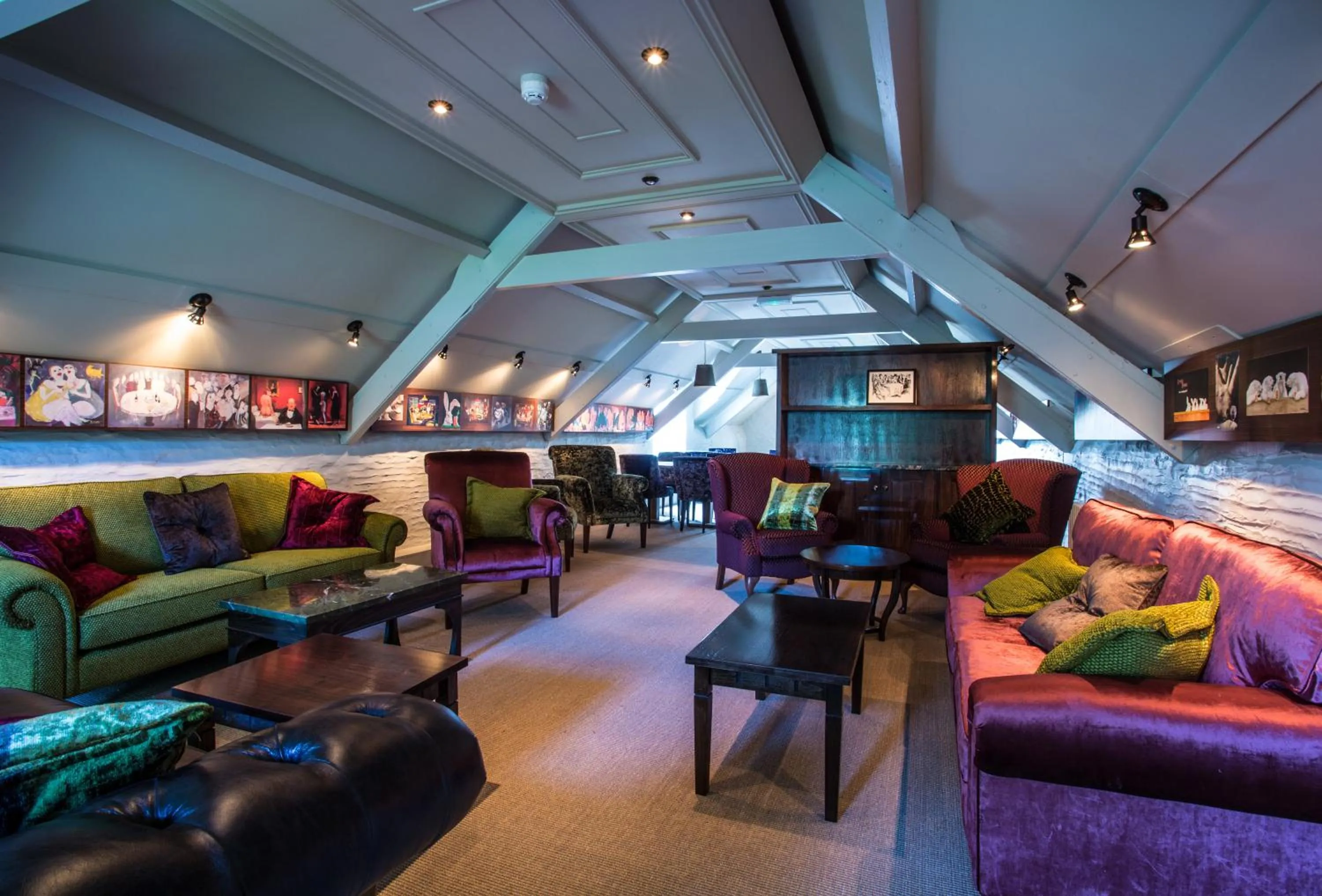 Lounge or bar in Kentisbury Grange