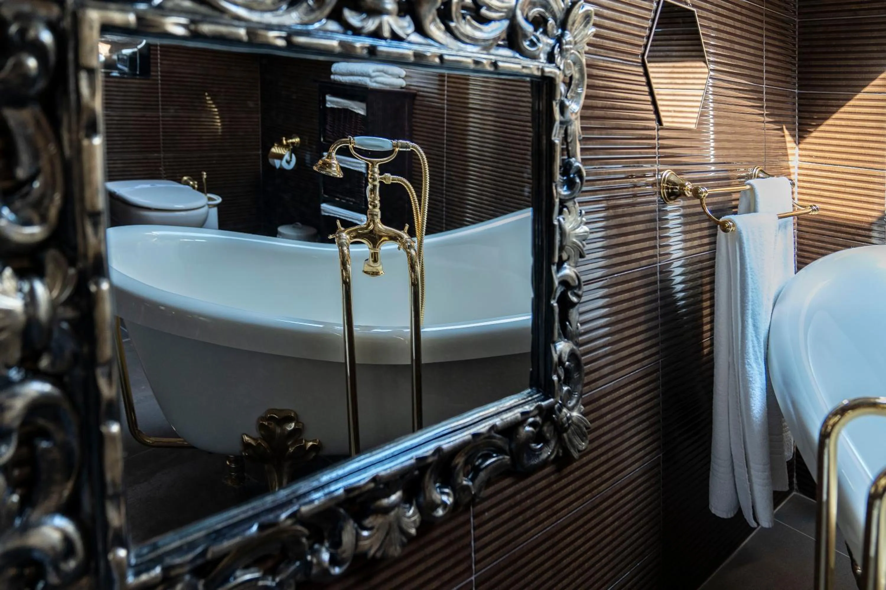 Bathroom, Bed in A Esmorga-Posada del Mar