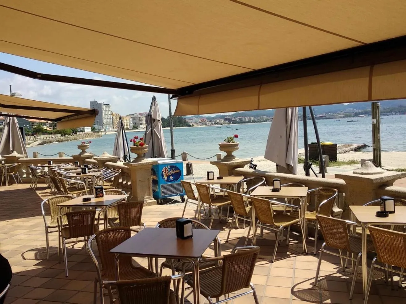 Restaurant/places to eat in A Esmorga-Posada del Mar