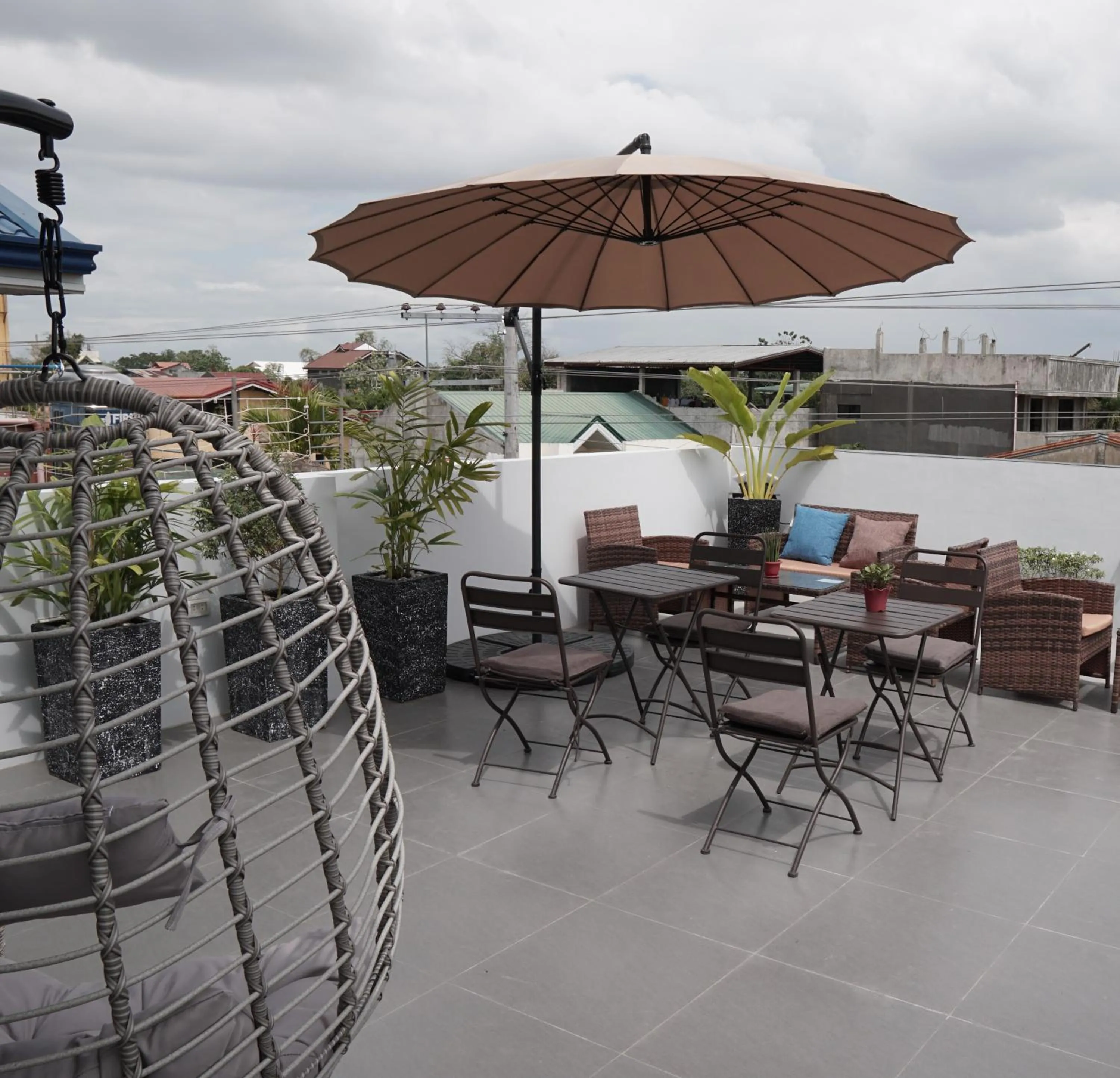 Patio in Radlett Residences Hotel - Tuguegarao