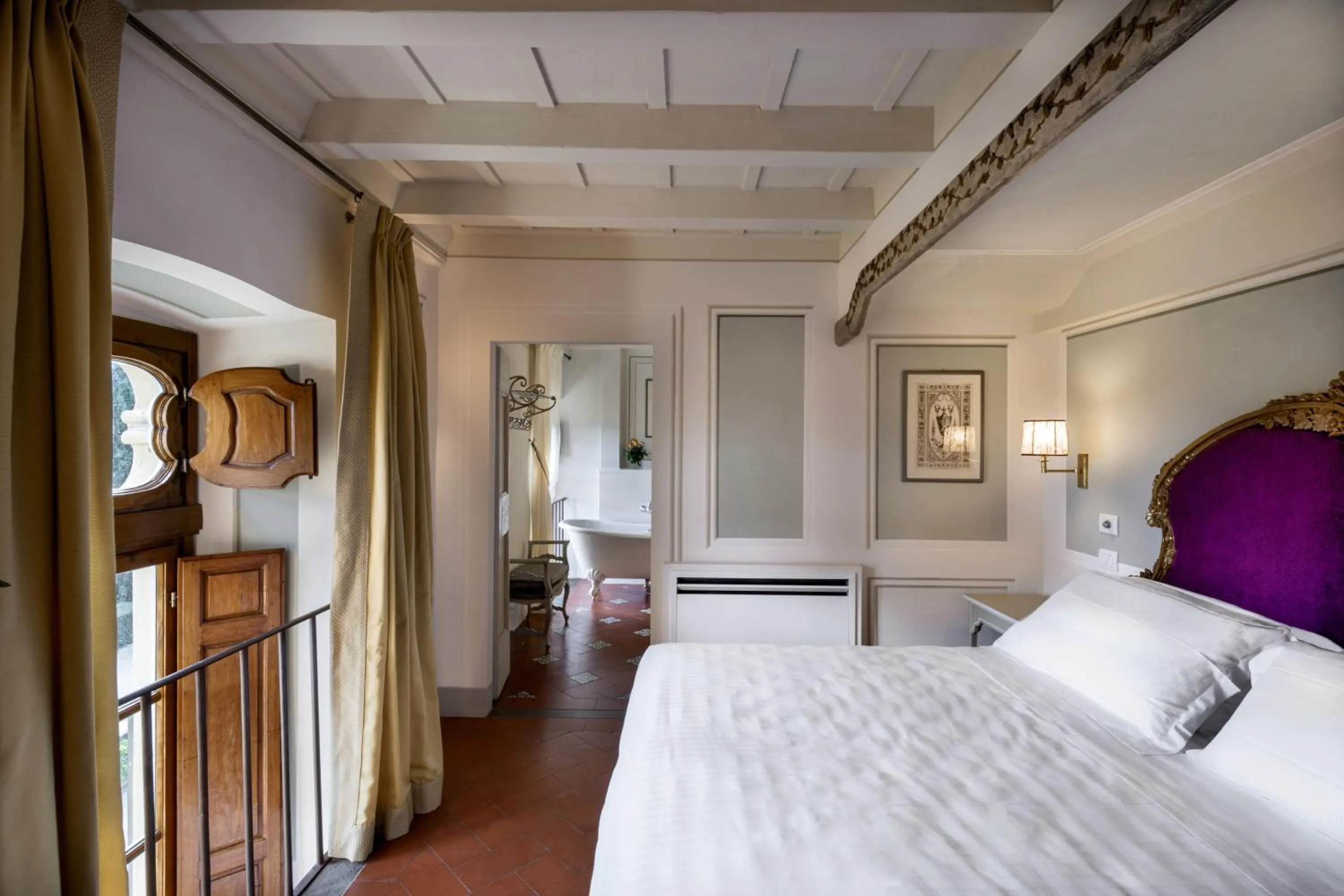 Photo of the whole room, Bed in Torre a Cona Wine Estate