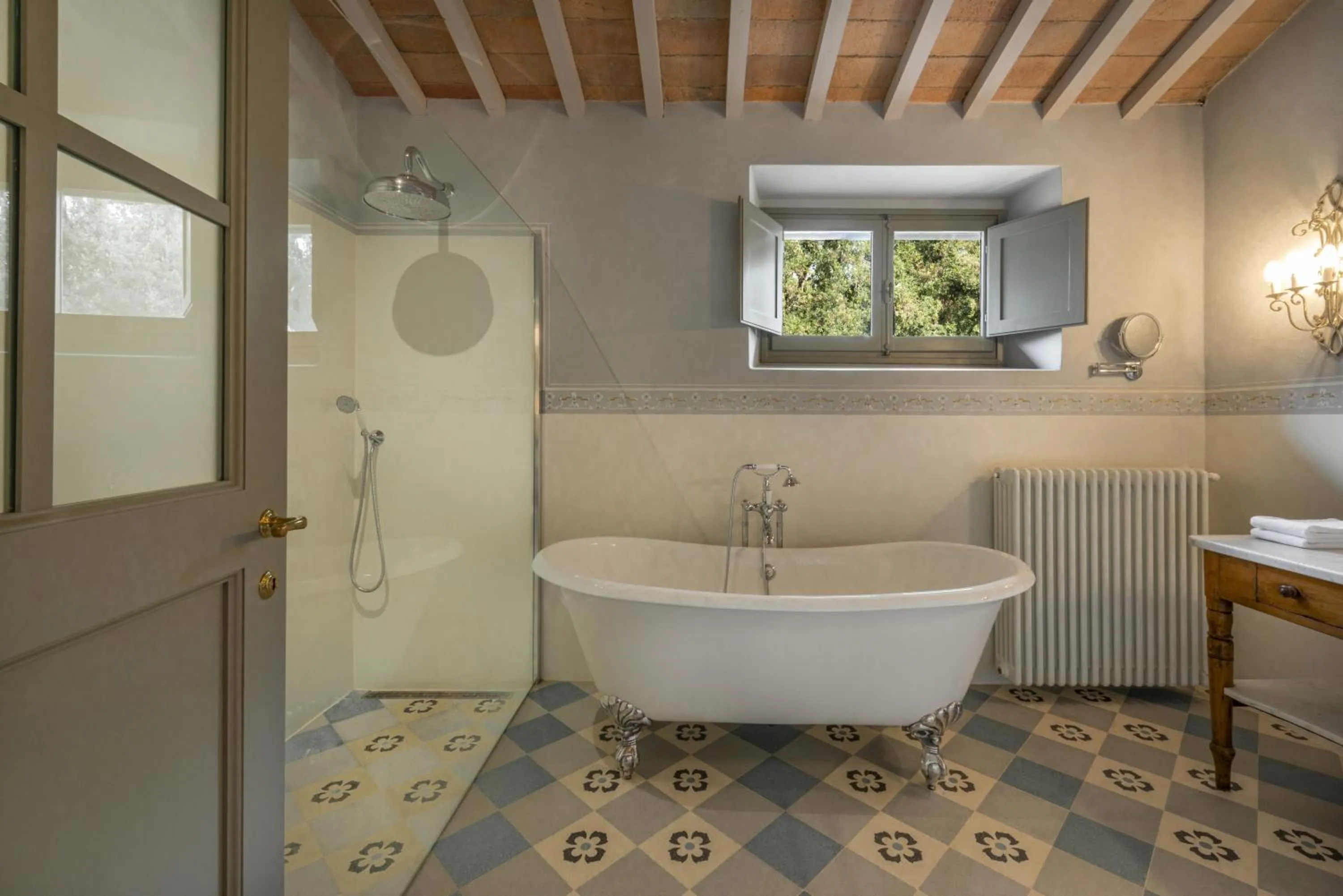 Bathroom in Torre a Cona Wine Estate