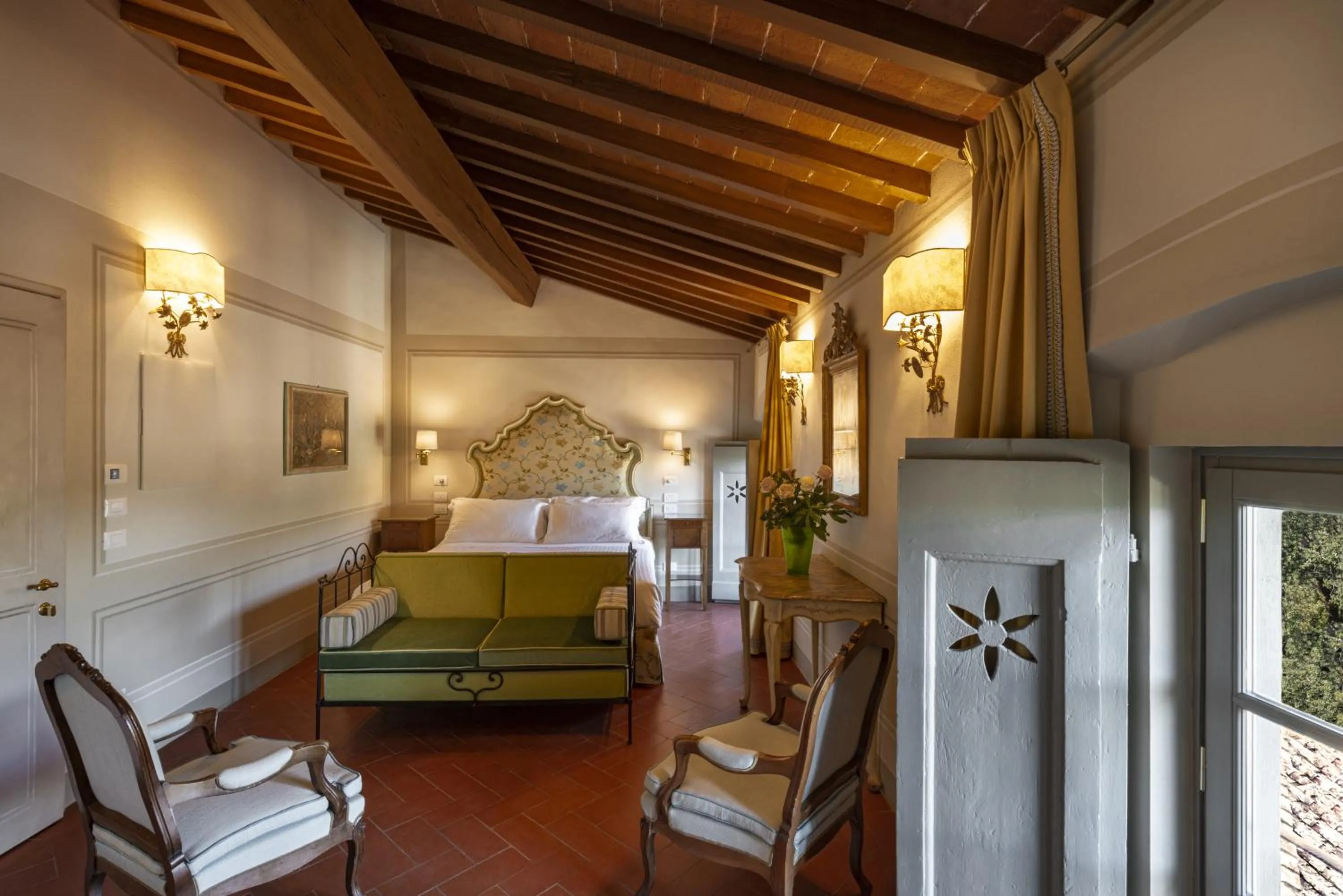 Photo of the whole room in Torre a Cona Wine Estate