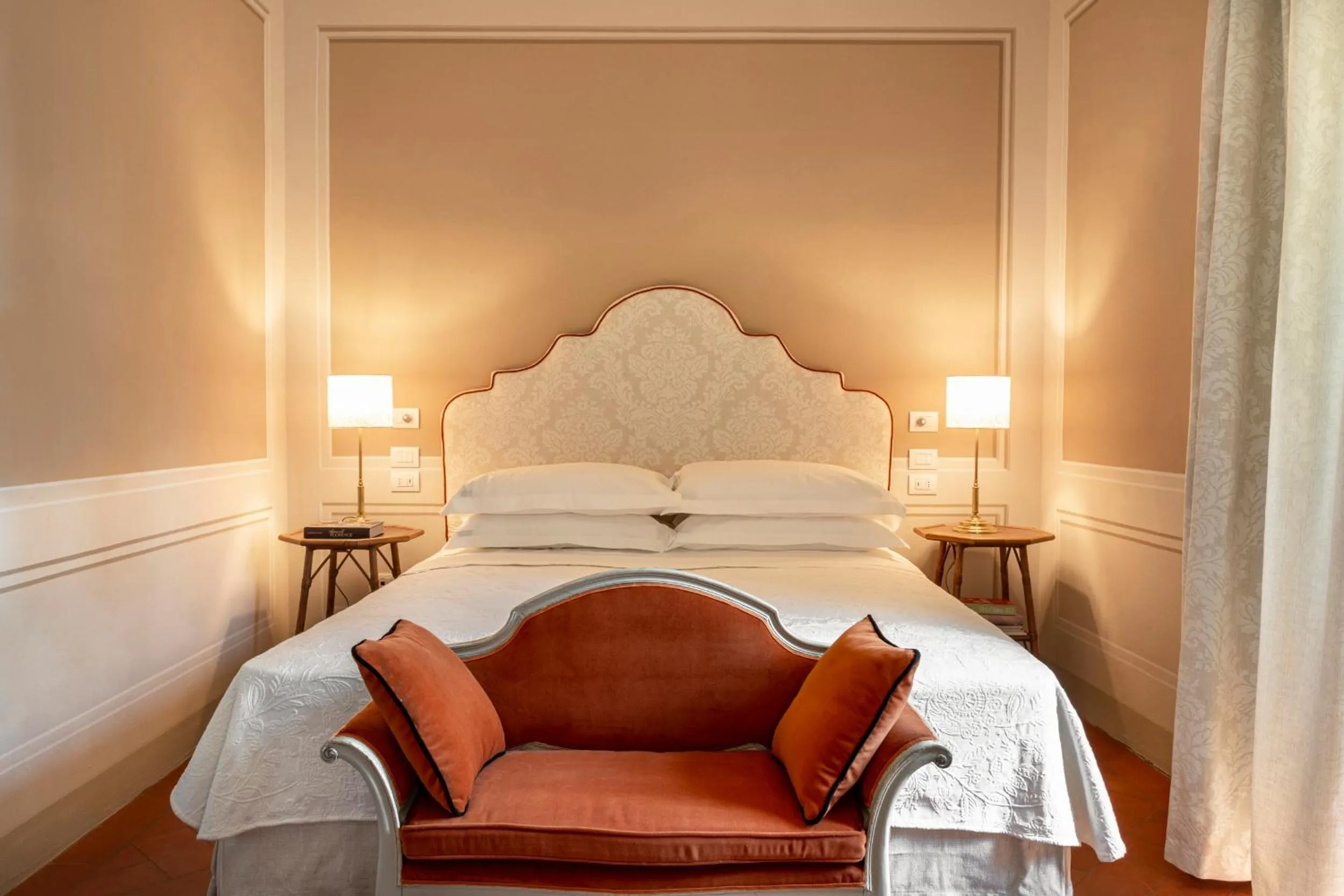 Photo of the whole room, Bed in Torre a Cona Wine Estate