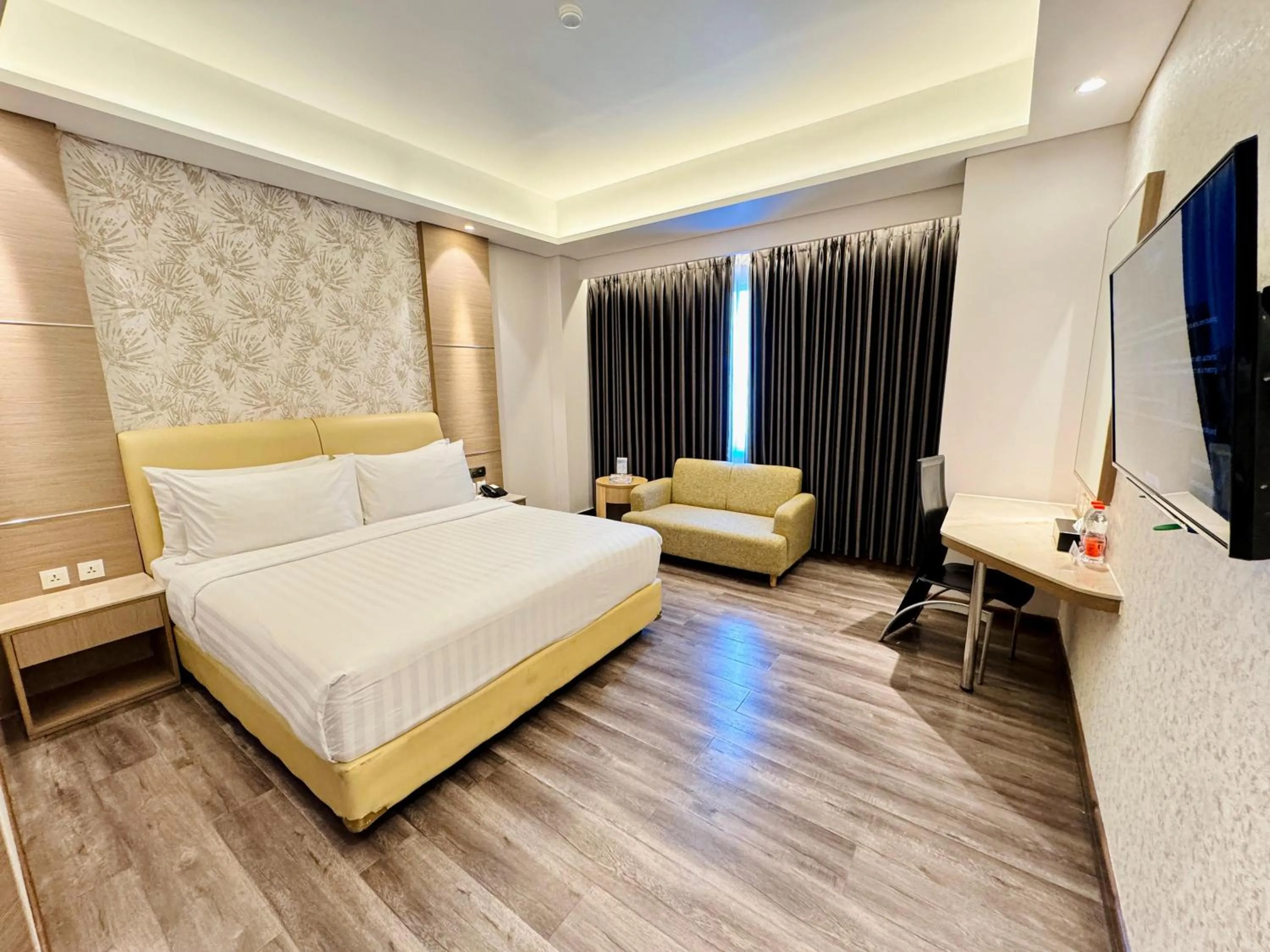 Bed in Orchardz Hotel Industri Jakarta Kemayoran