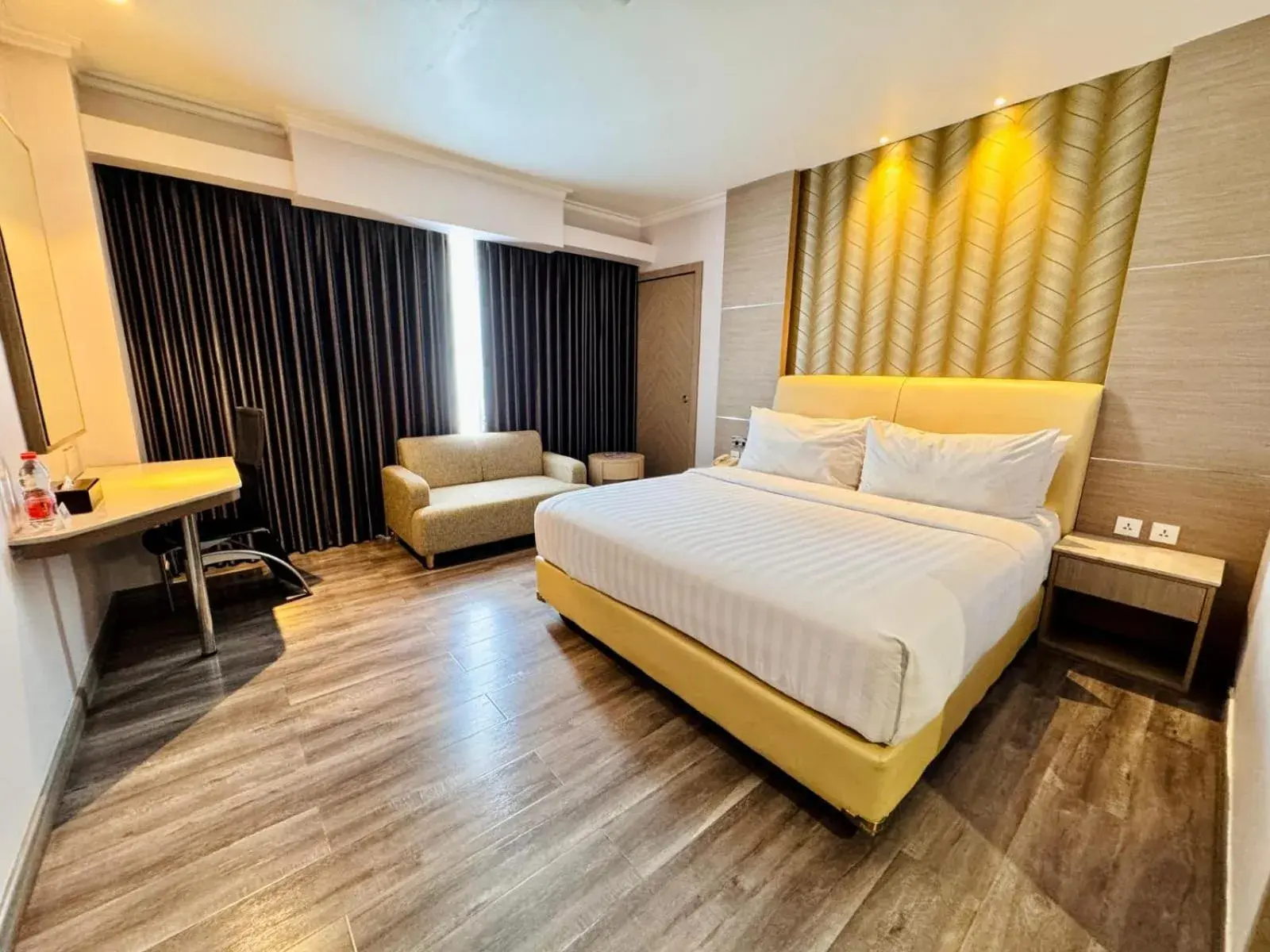 Executive Deluxe Double or Twin Room in Orchardz Hotel Industri Jakarta Kemayoran Executive Deluxe Double or Twin Room in Orchardz Hotel Industri Jakarta Kemayoran