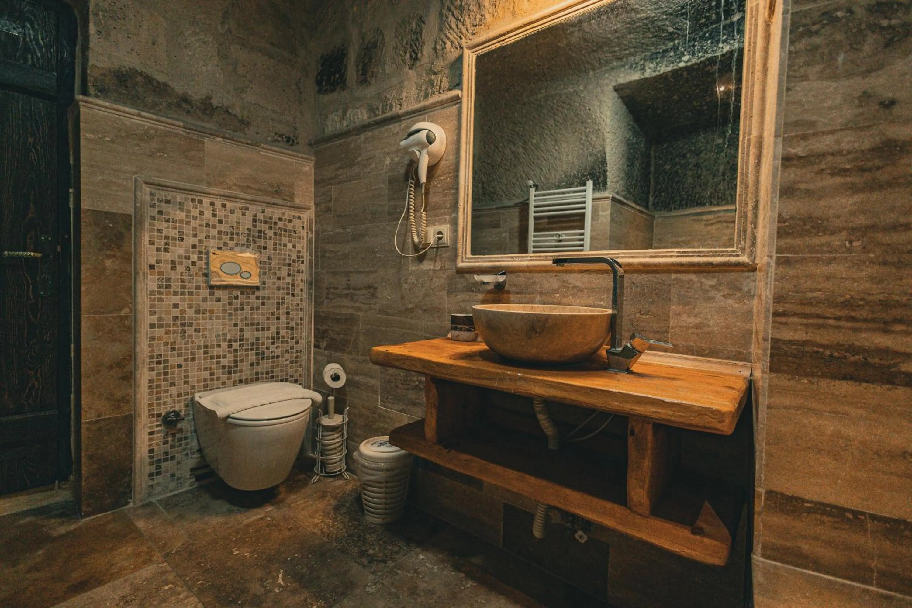 Toilet in Vintage Cave House Hotel