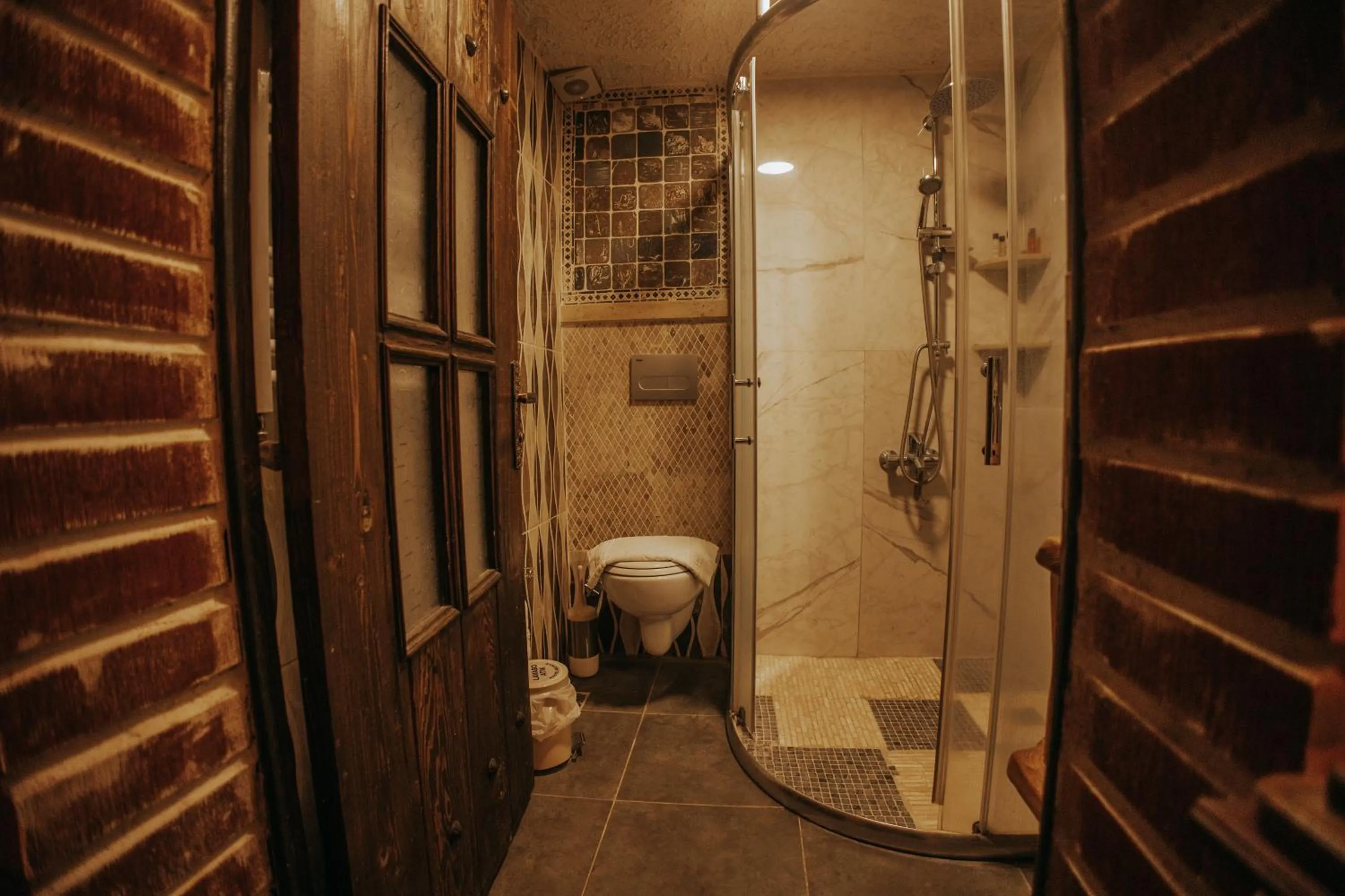 Shower in Vintage Cave House Hotel