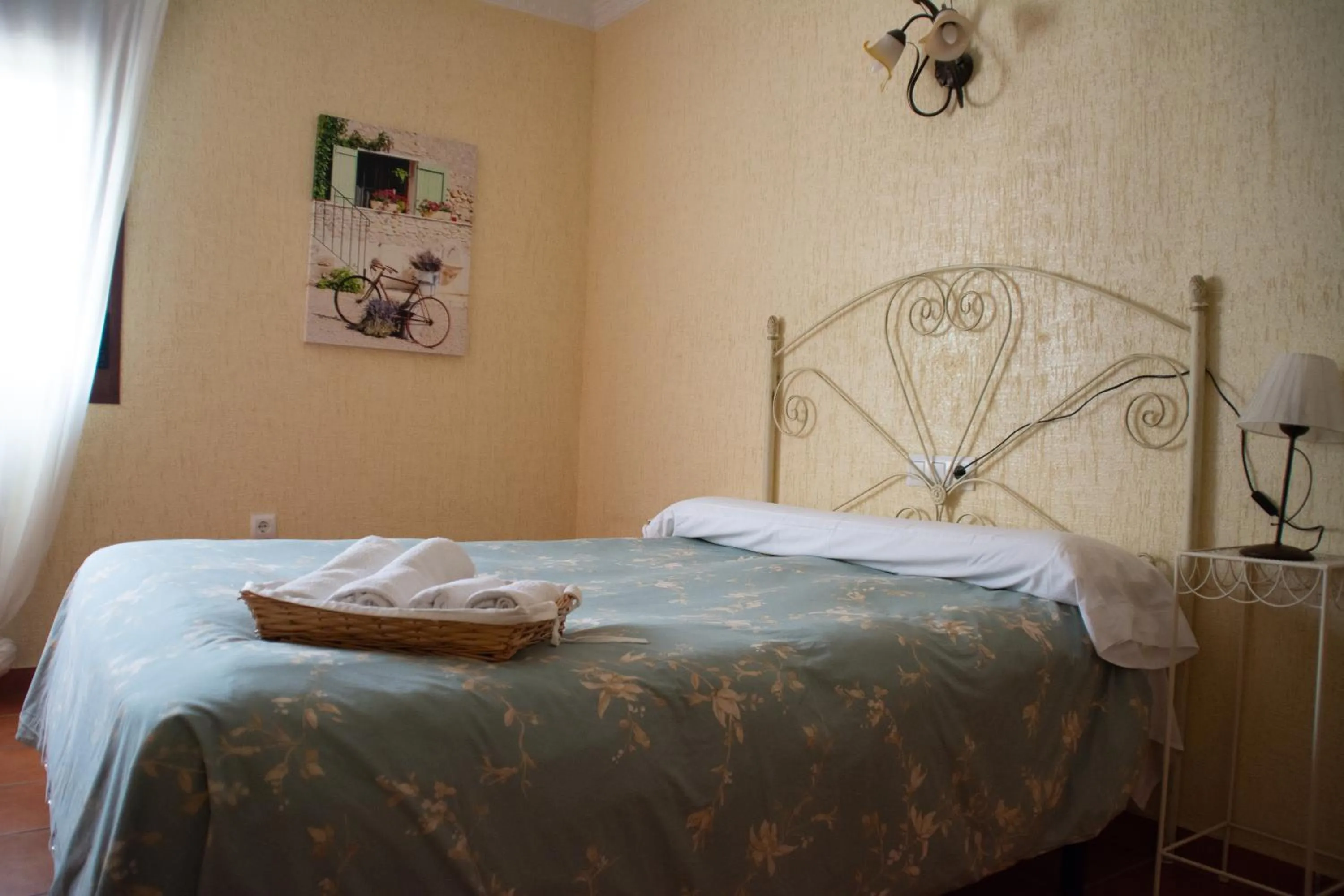 Photo of the whole room, Bed in Hostal Rural La Plata Parking Incluido