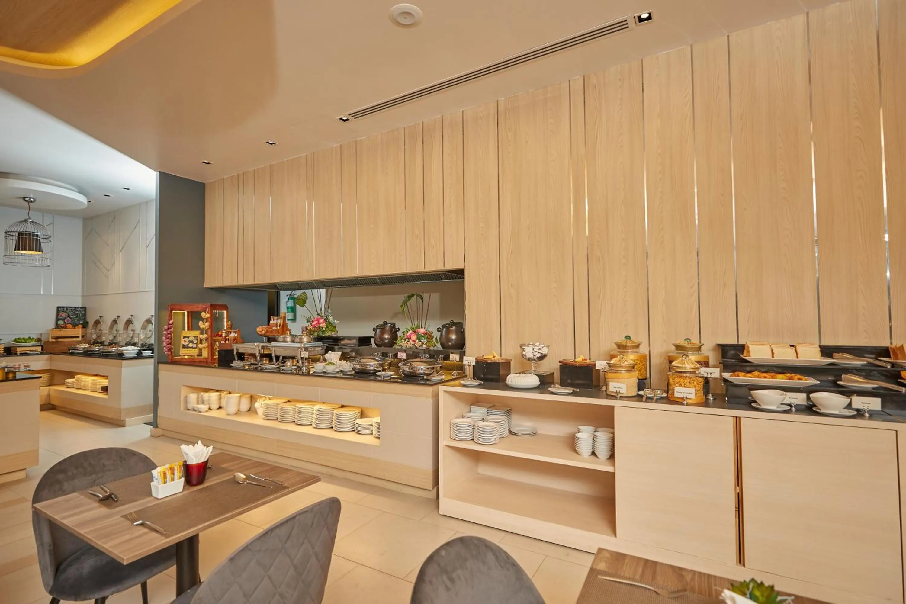 Buffet breakfast in Pattaya Sea View Hotel - SHA Extra Plus