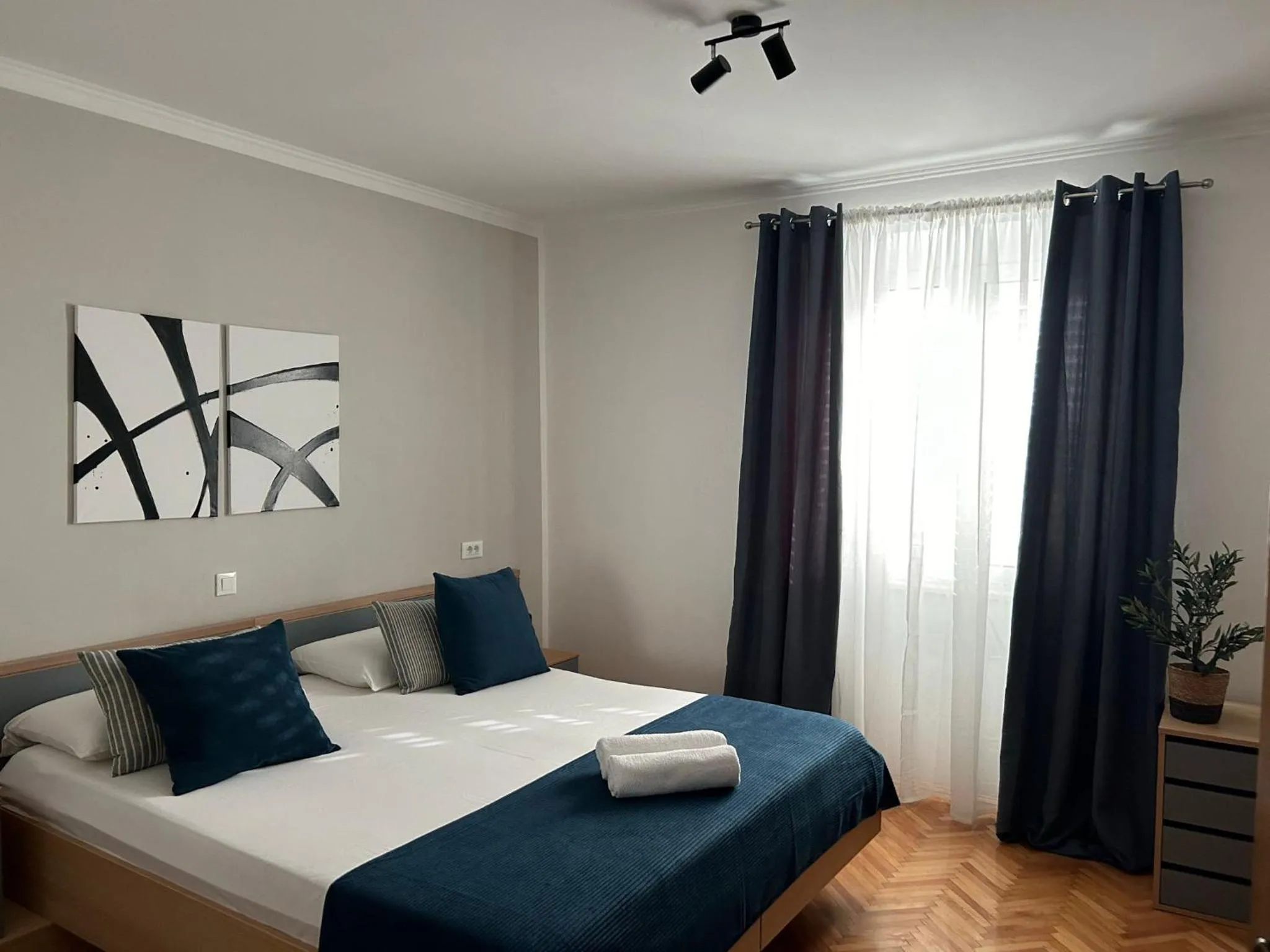 Bedroom, Bed in Perina Apartment - free parking