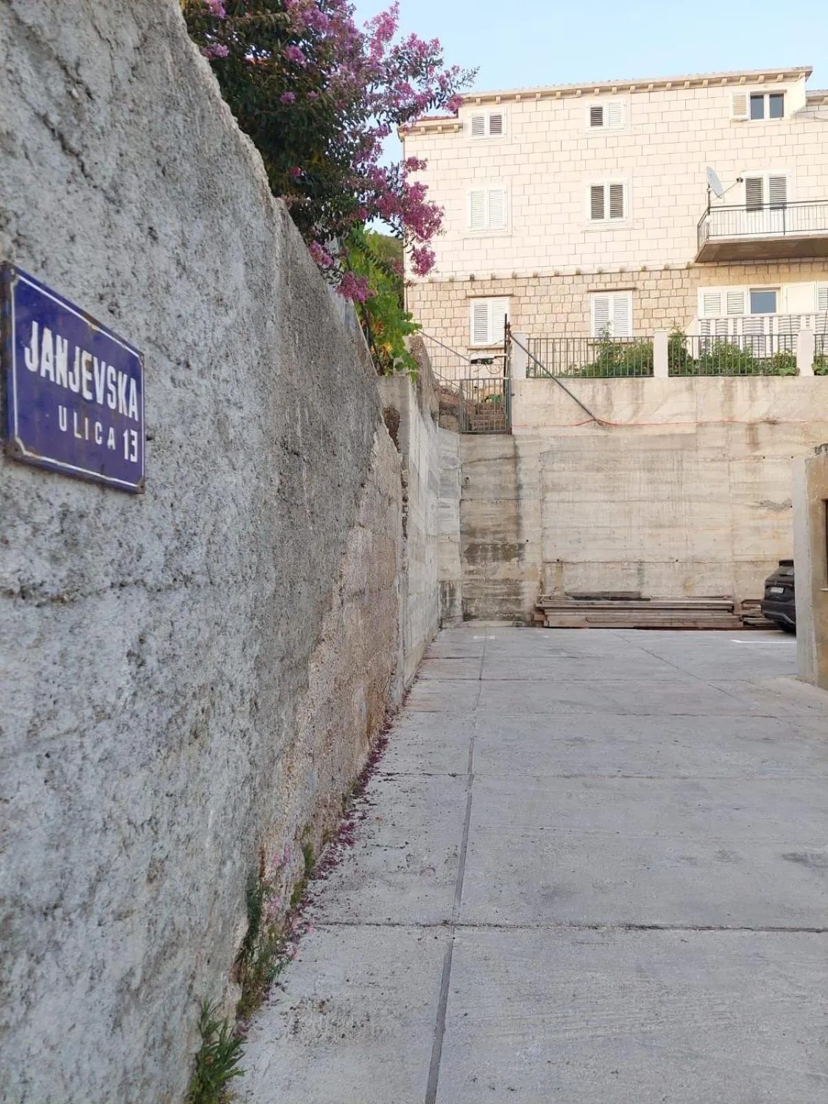 Parking in Perina Apartment - free parking