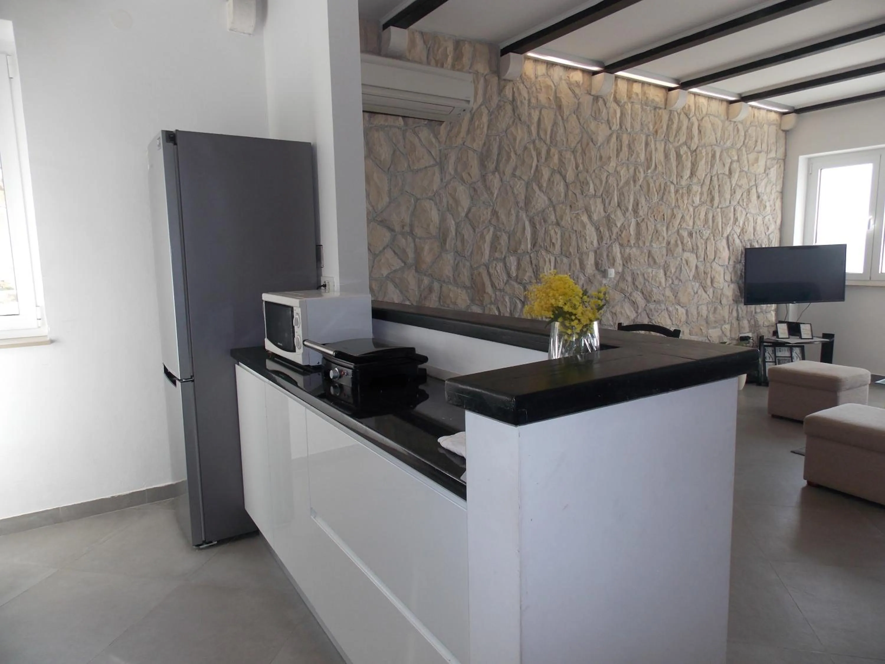 minibar in Perina Apartment - free parking