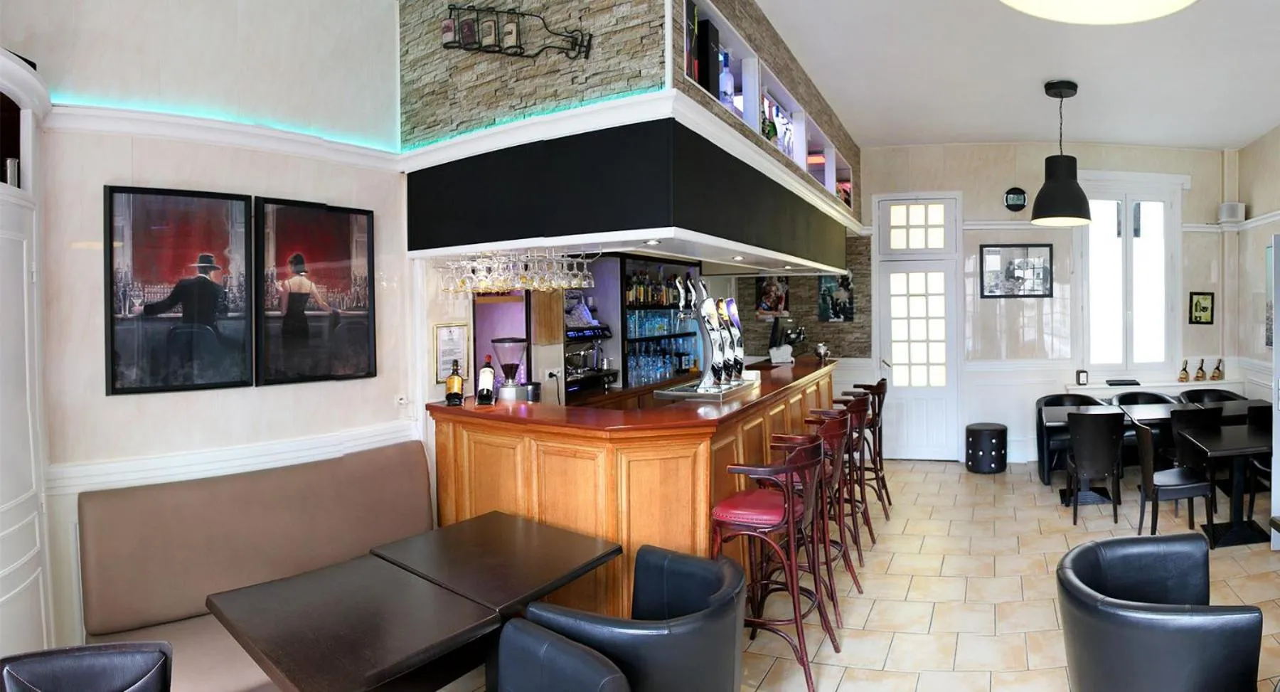 Lounge or bar in Hôtel de France