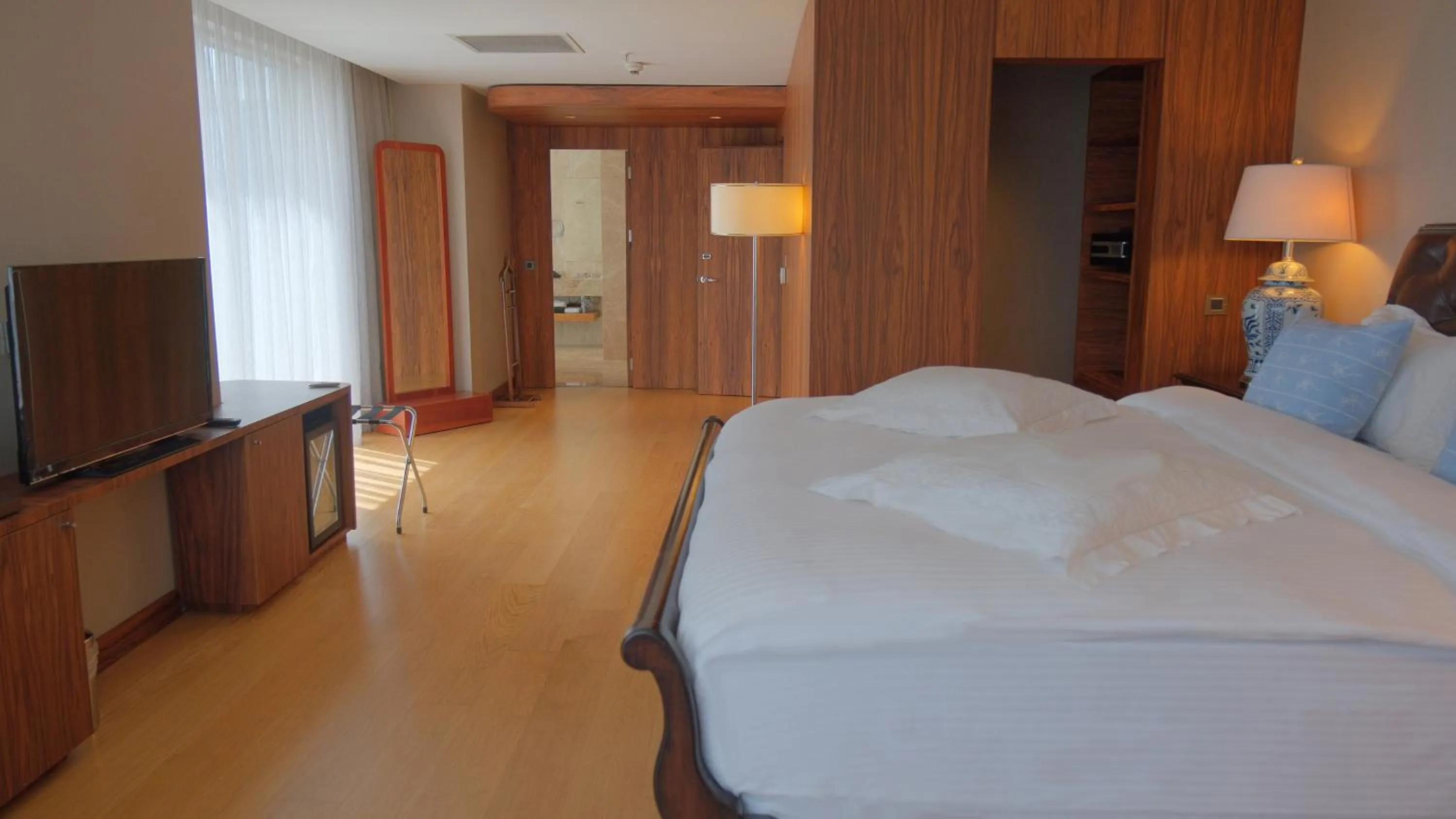 Bedroom in Crowne Plaza Kayseri by IHG