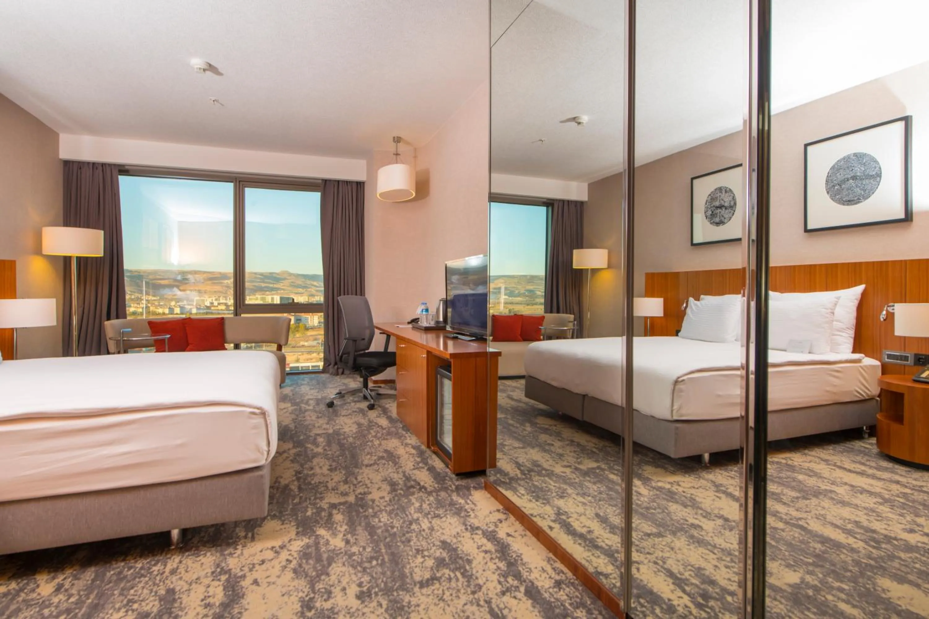 Photo of the whole room in Crowne Plaza Kayseri by IHG