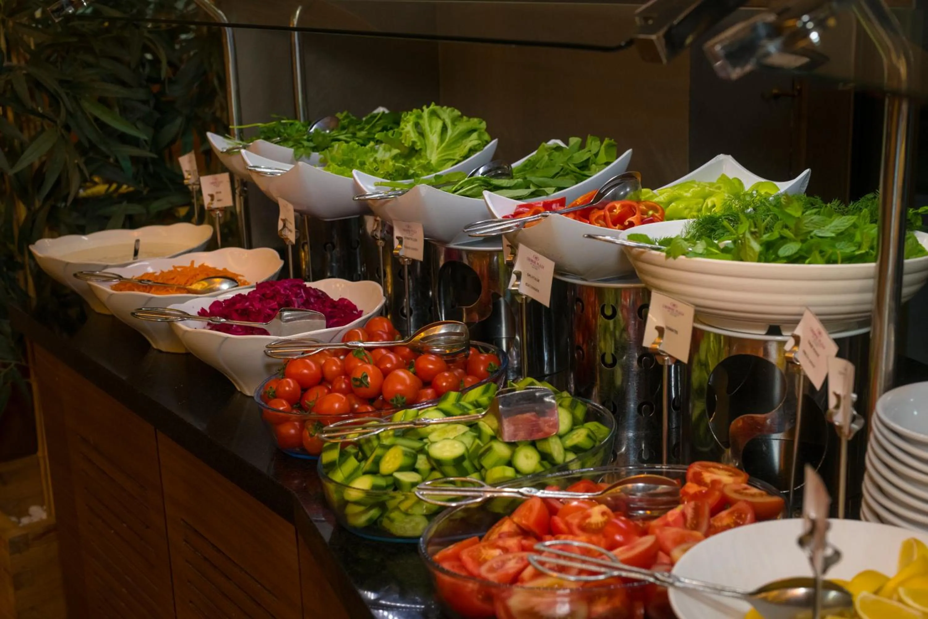 Food and drinks in Crowne Plaza Kayseri by IHG