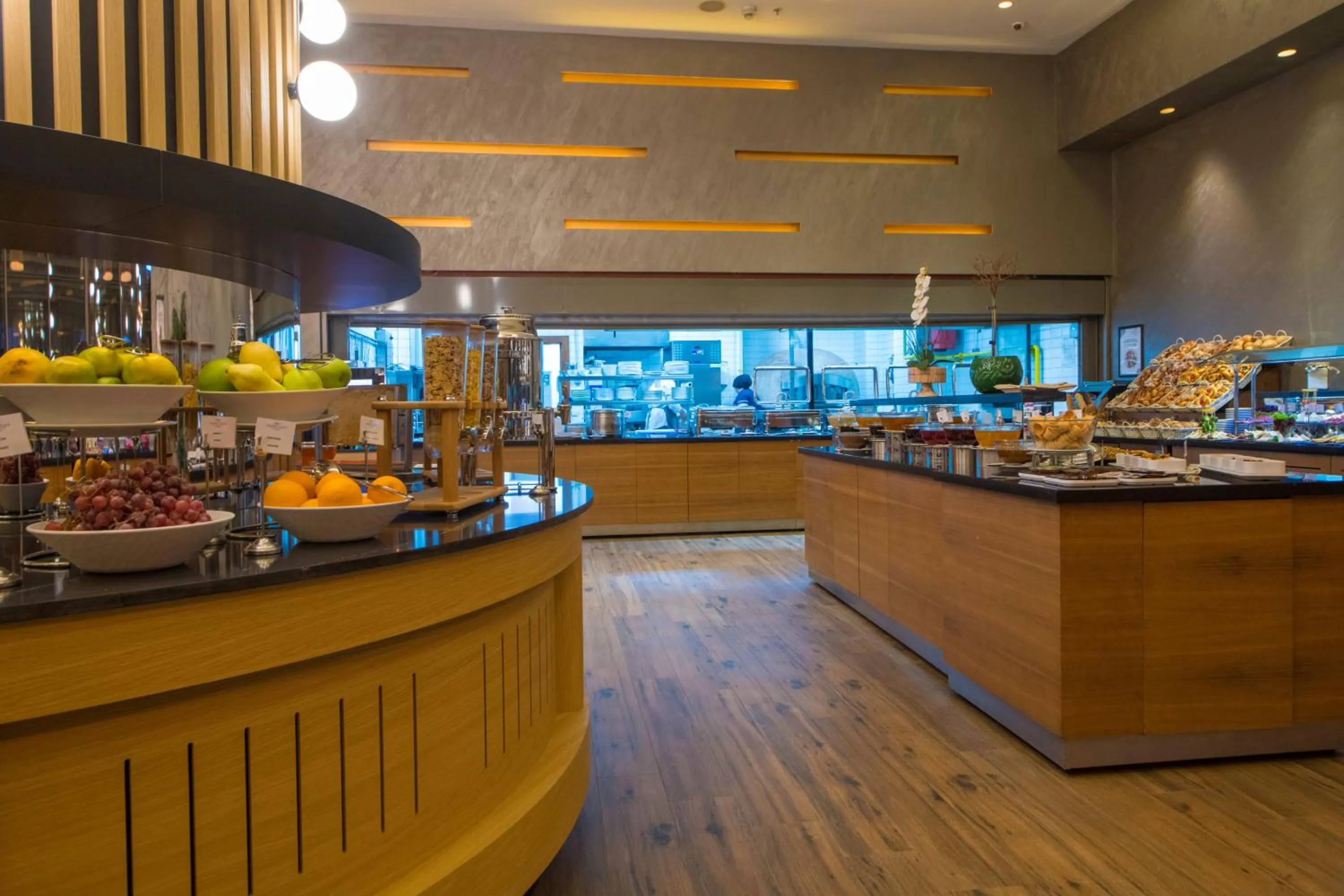 Restaurant/places to eat in Crowne Plaza Kayseri by IHG