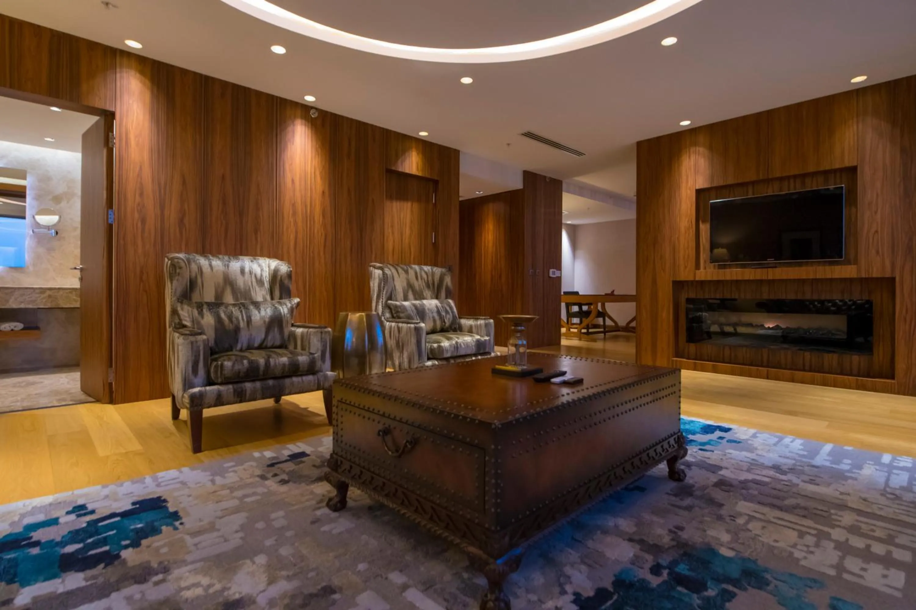 Living room in Crowne Plaza Kayseri by IHG