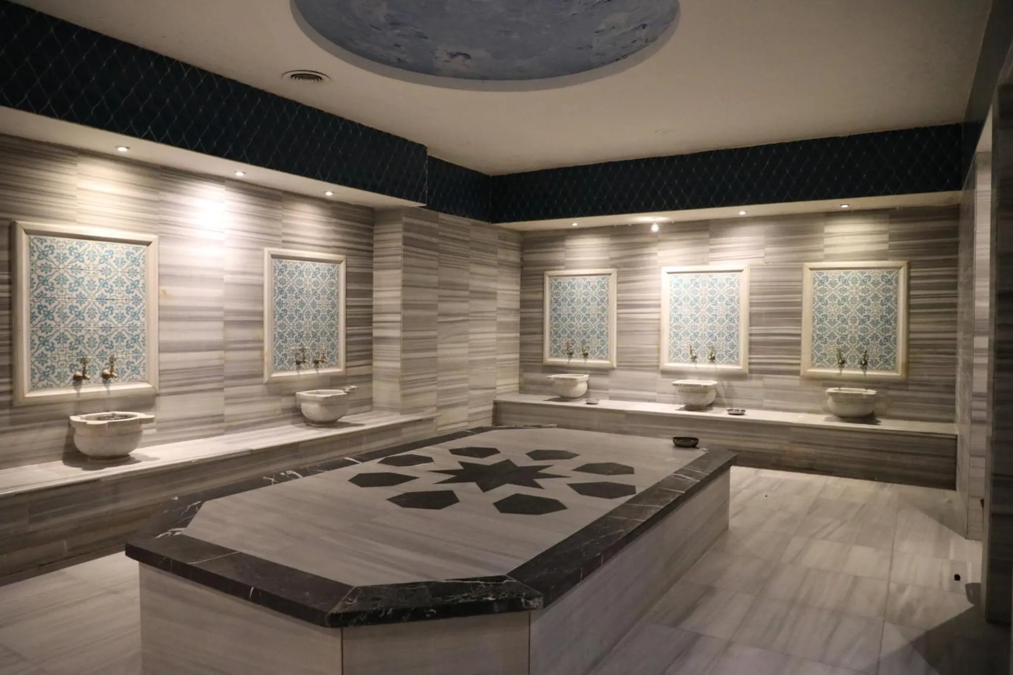 Spa and wellness centre/facilities in Crowne Plaza Kayseri by IHG
