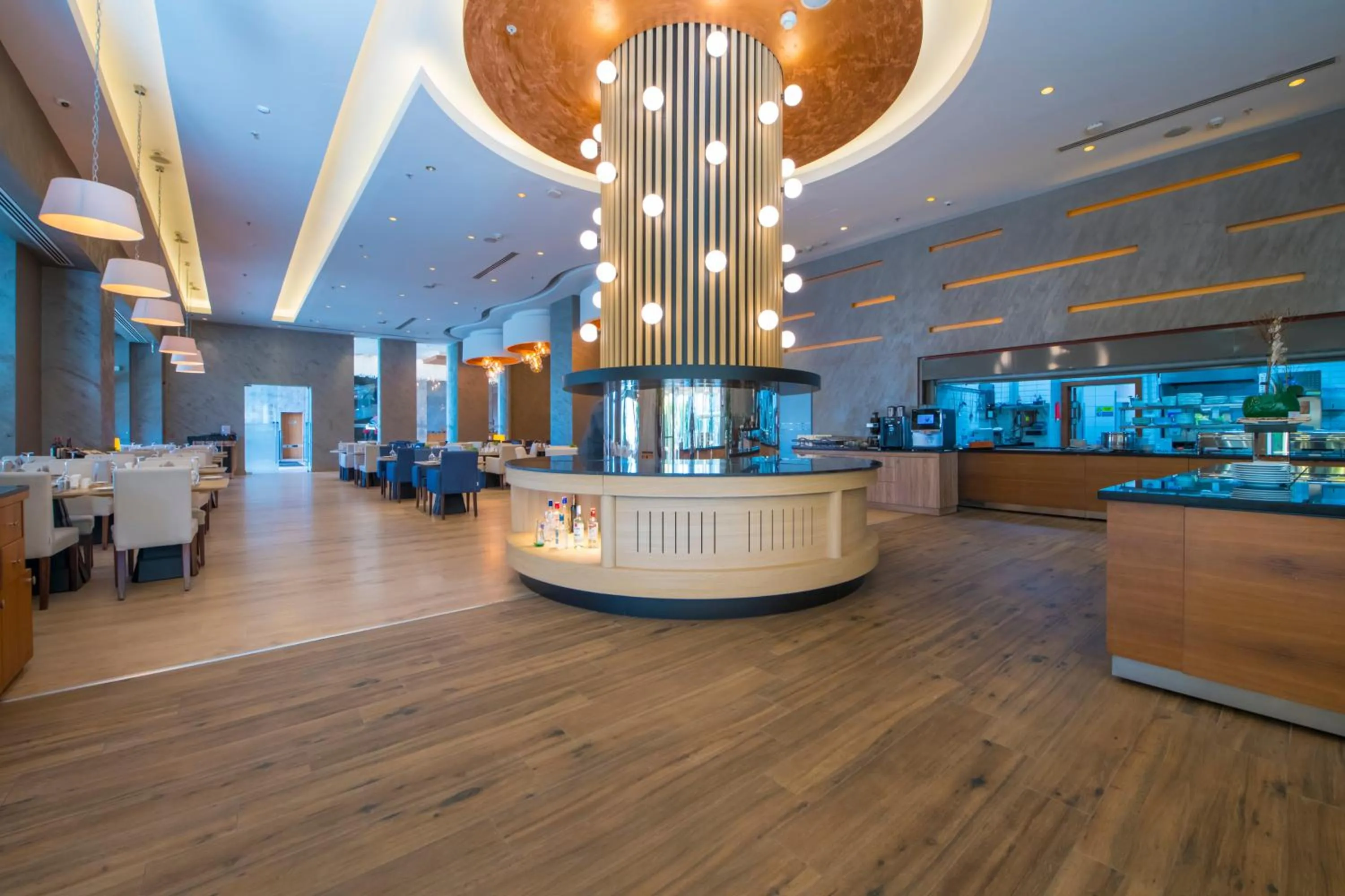 Restaurant/places to eat in Crowne Plaza Kayseri by IHG