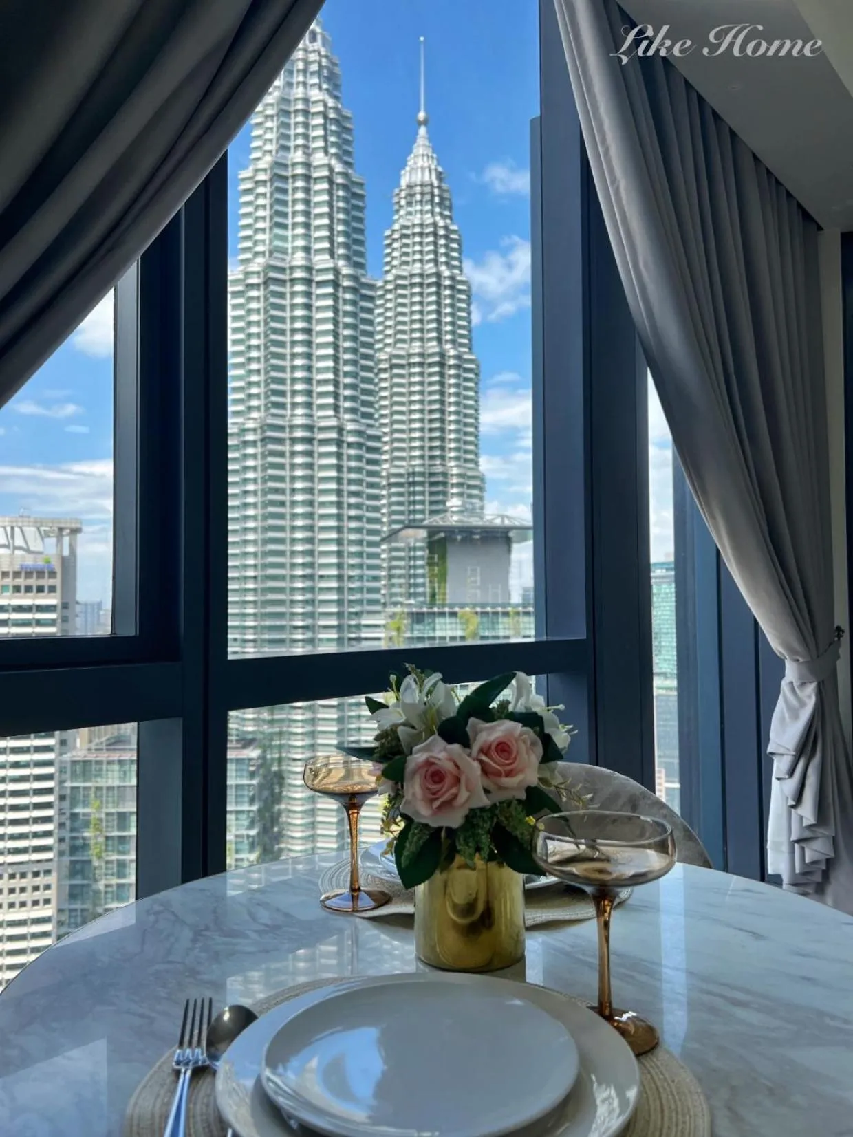 Food and drinks in Like Home Star KLCC