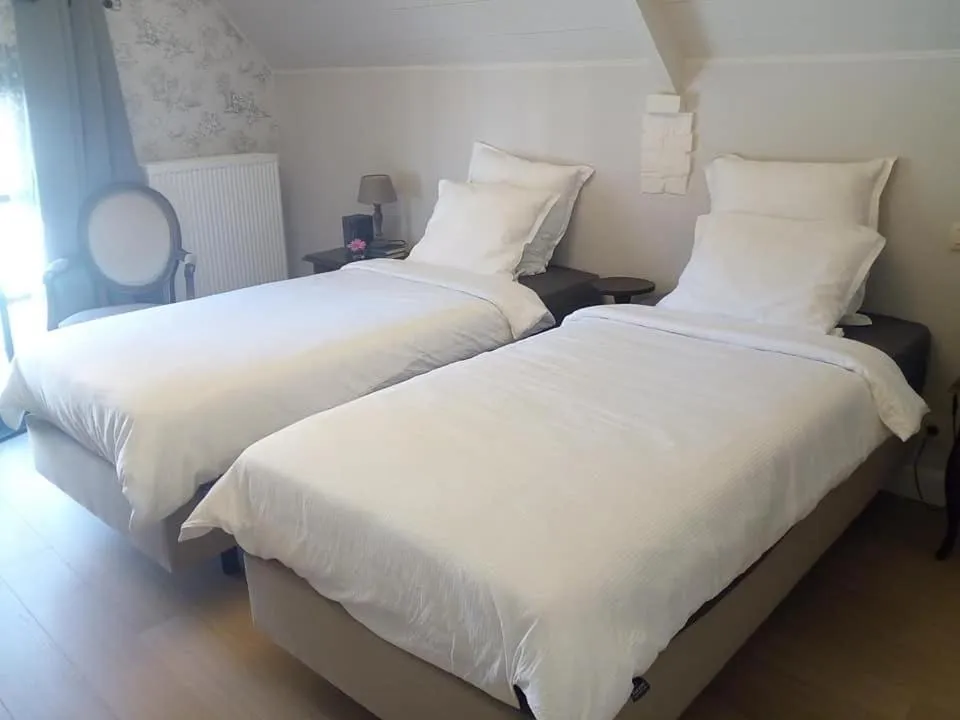 Bed in Cuerne bed&breakfast