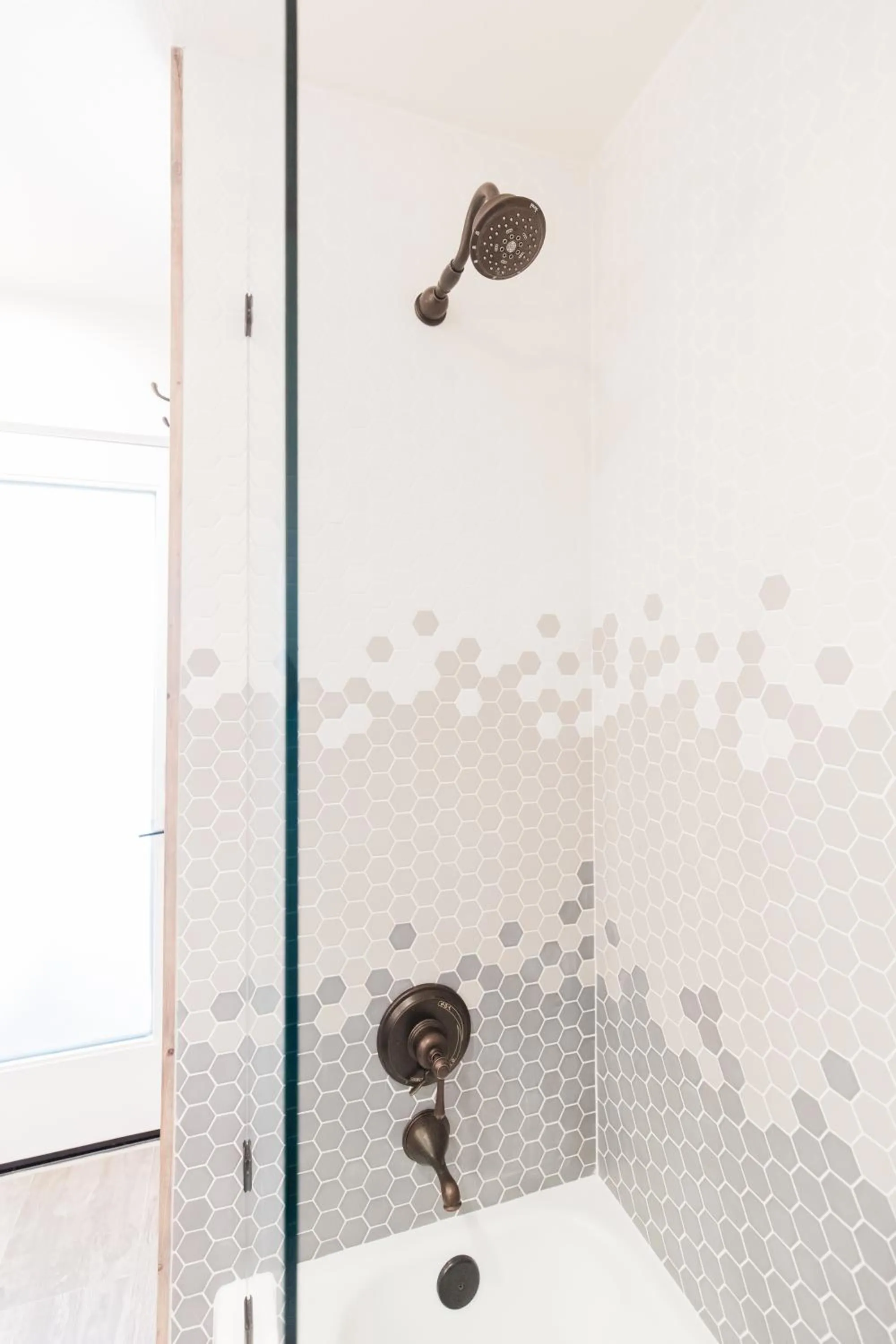 Bathroom in Moon Ranch - a gateway to Yosemite