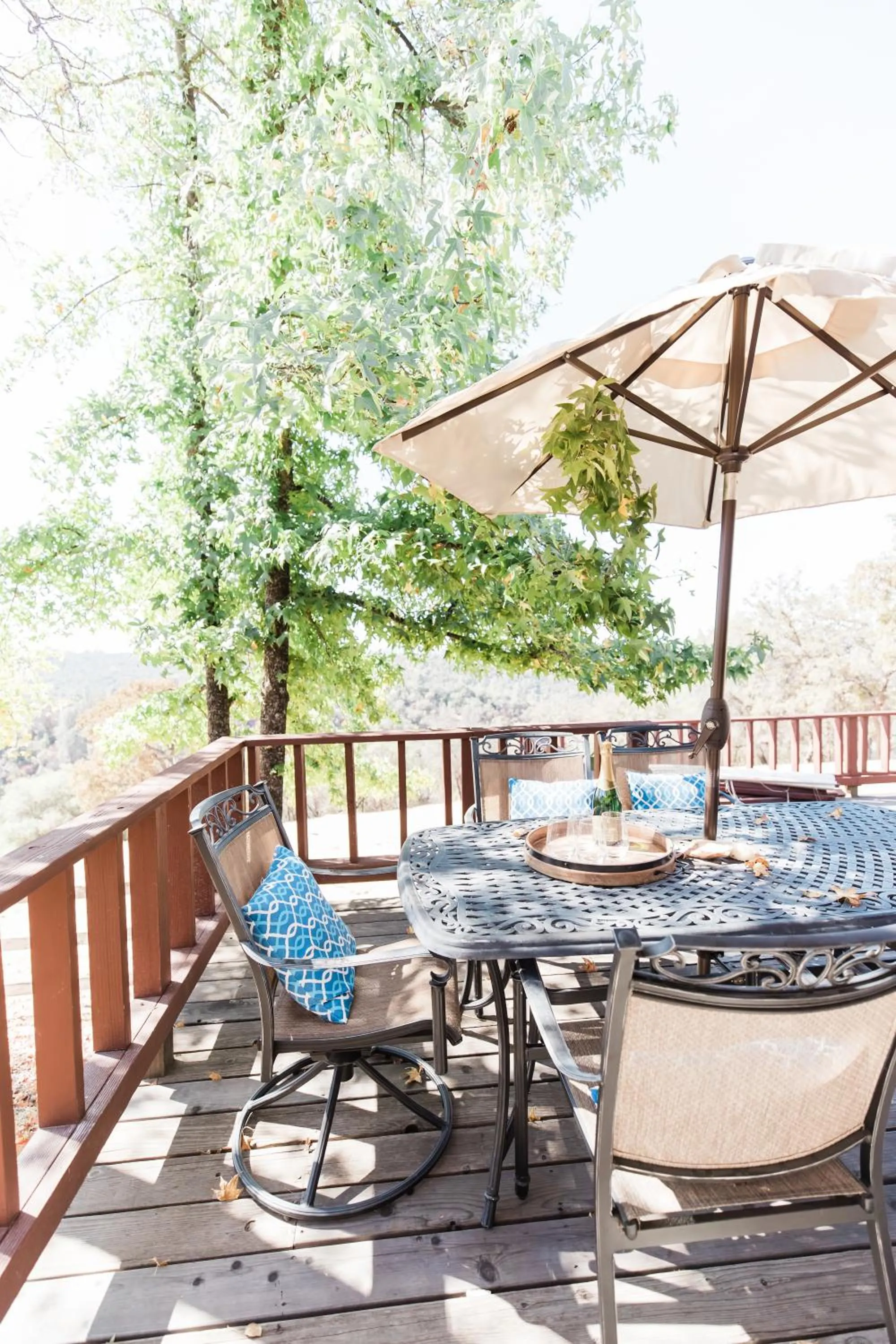 Balcony/Terrace in Moon Ranch - a gateway to Yosemite