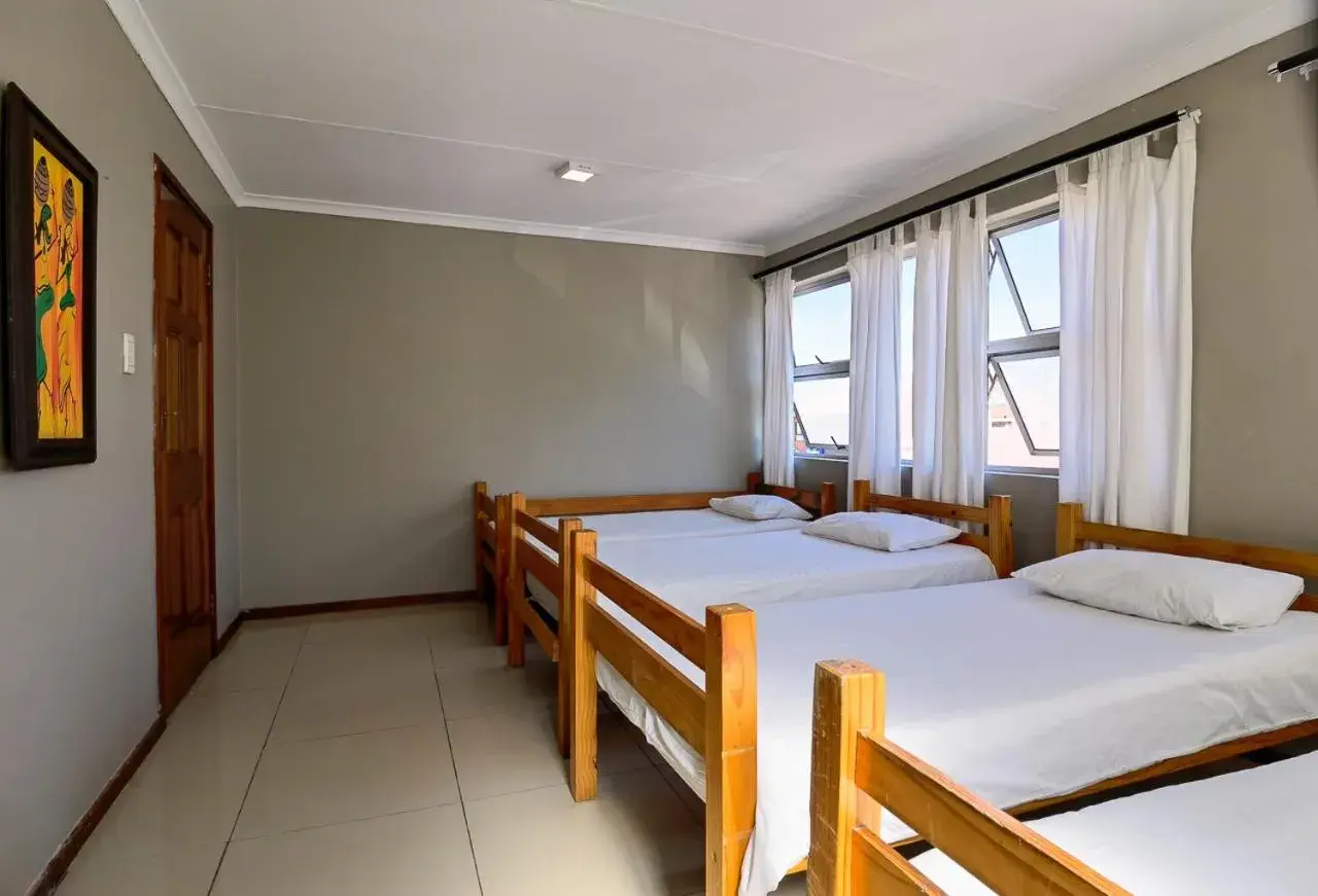 Bed in 8-Bed Dormitory Room - single occupancy in Ballito Backpackers Bed in 8-Bed Dormitory Room - single occupancy in Ballito Backpackers