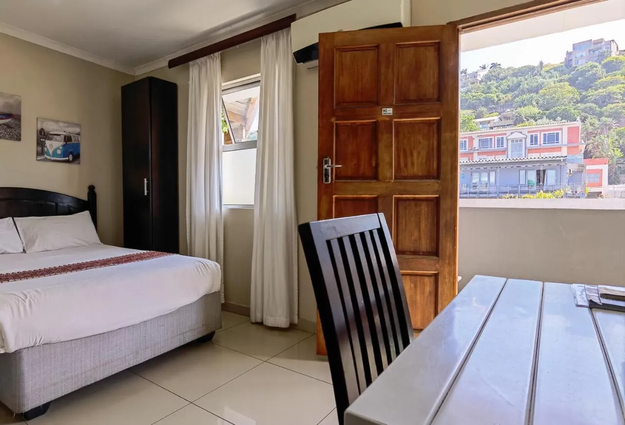 Bedroom, Bed in Ballito Backpackers