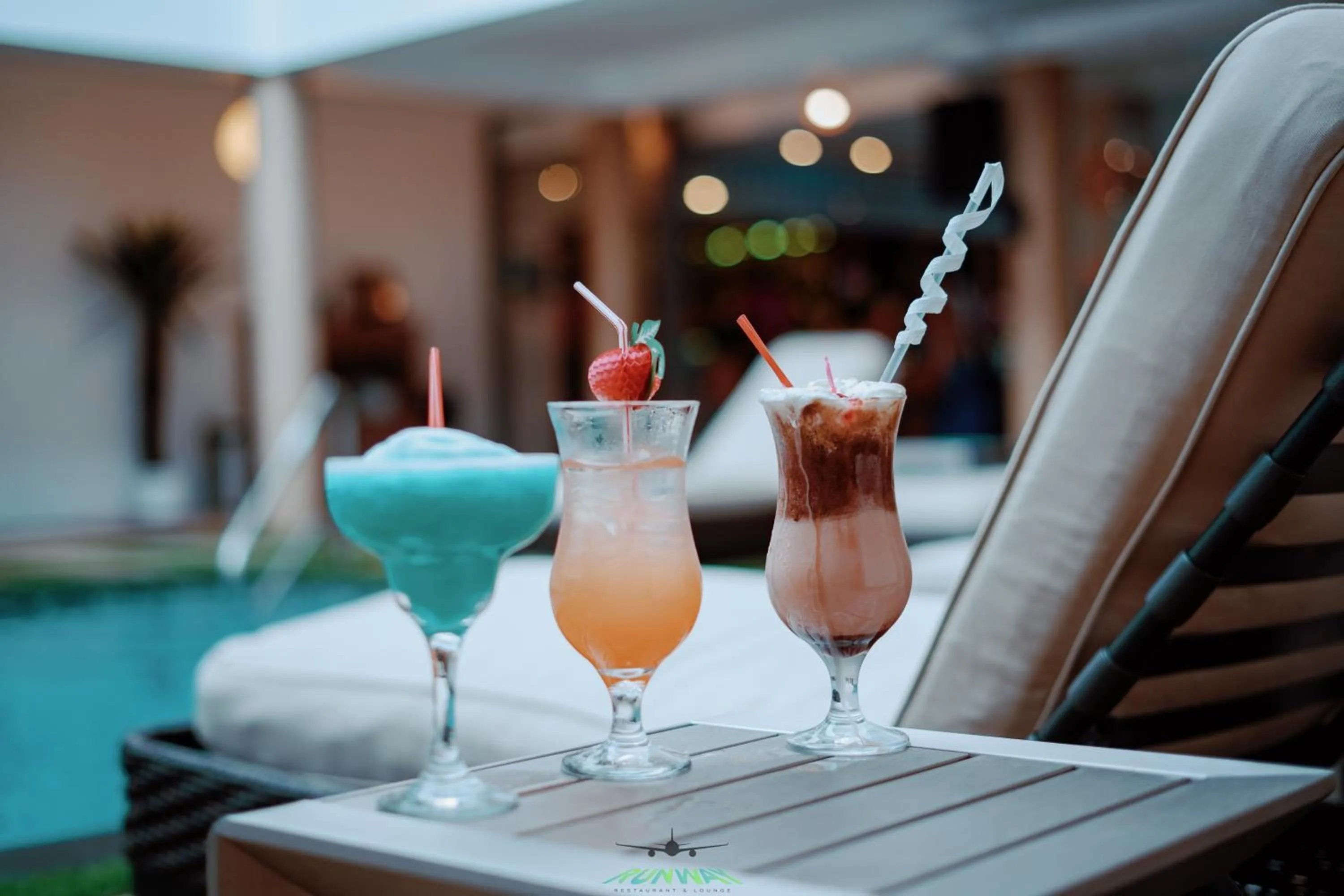 Food and drinks in Runway Hotel