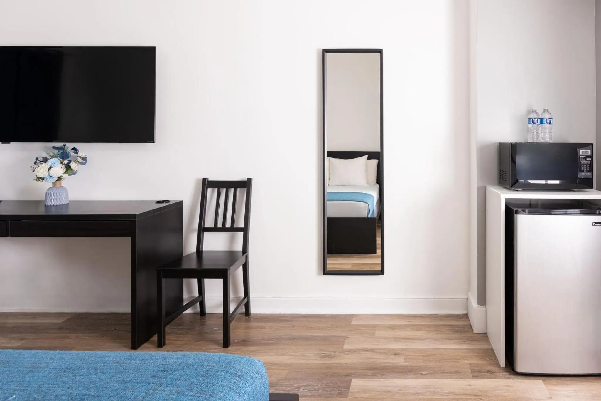 TV and multimedia in Lorraine Hotel