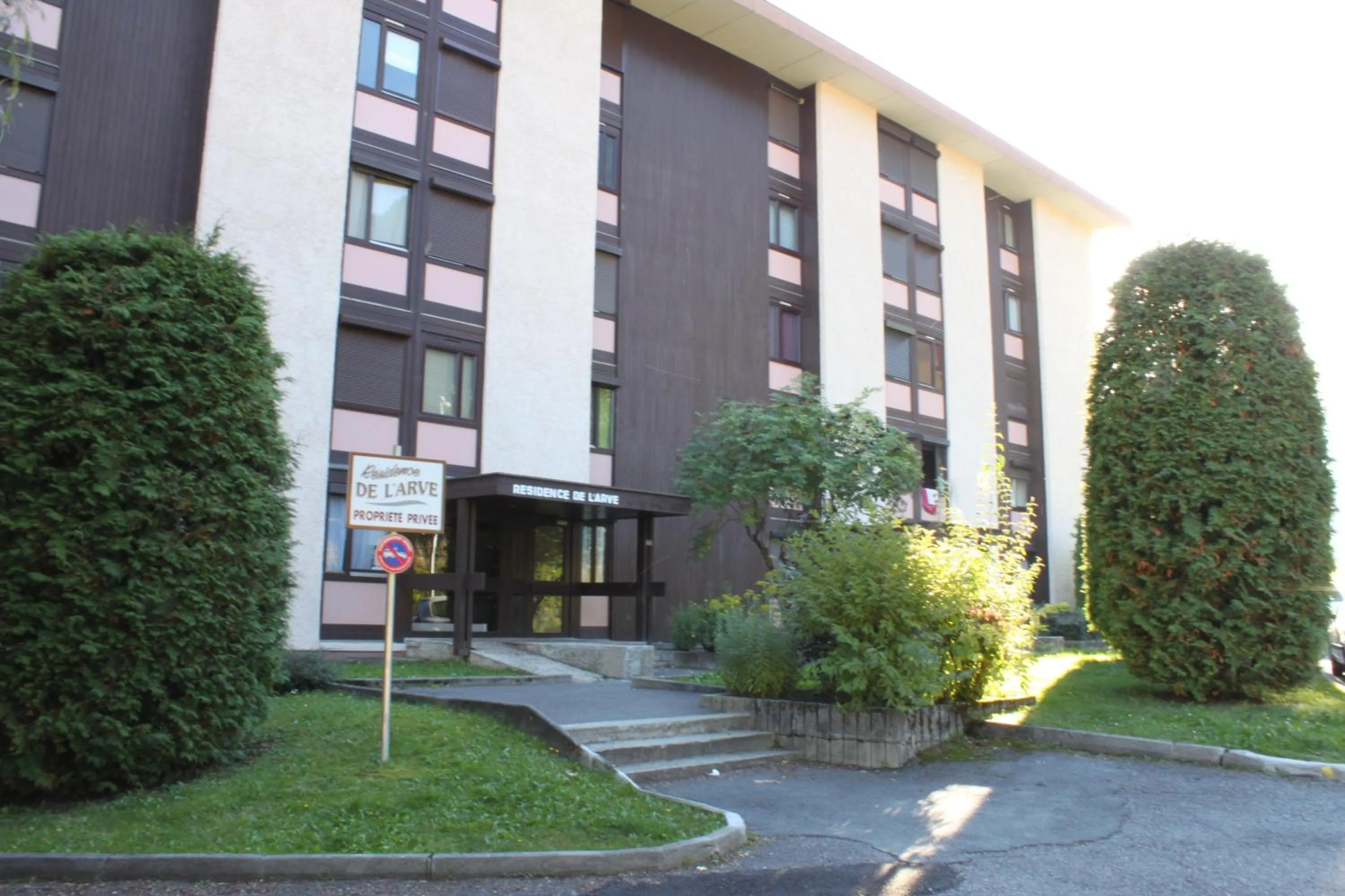 Facade/entrance in Apartment Arve - Chamonix Peaks Retreat