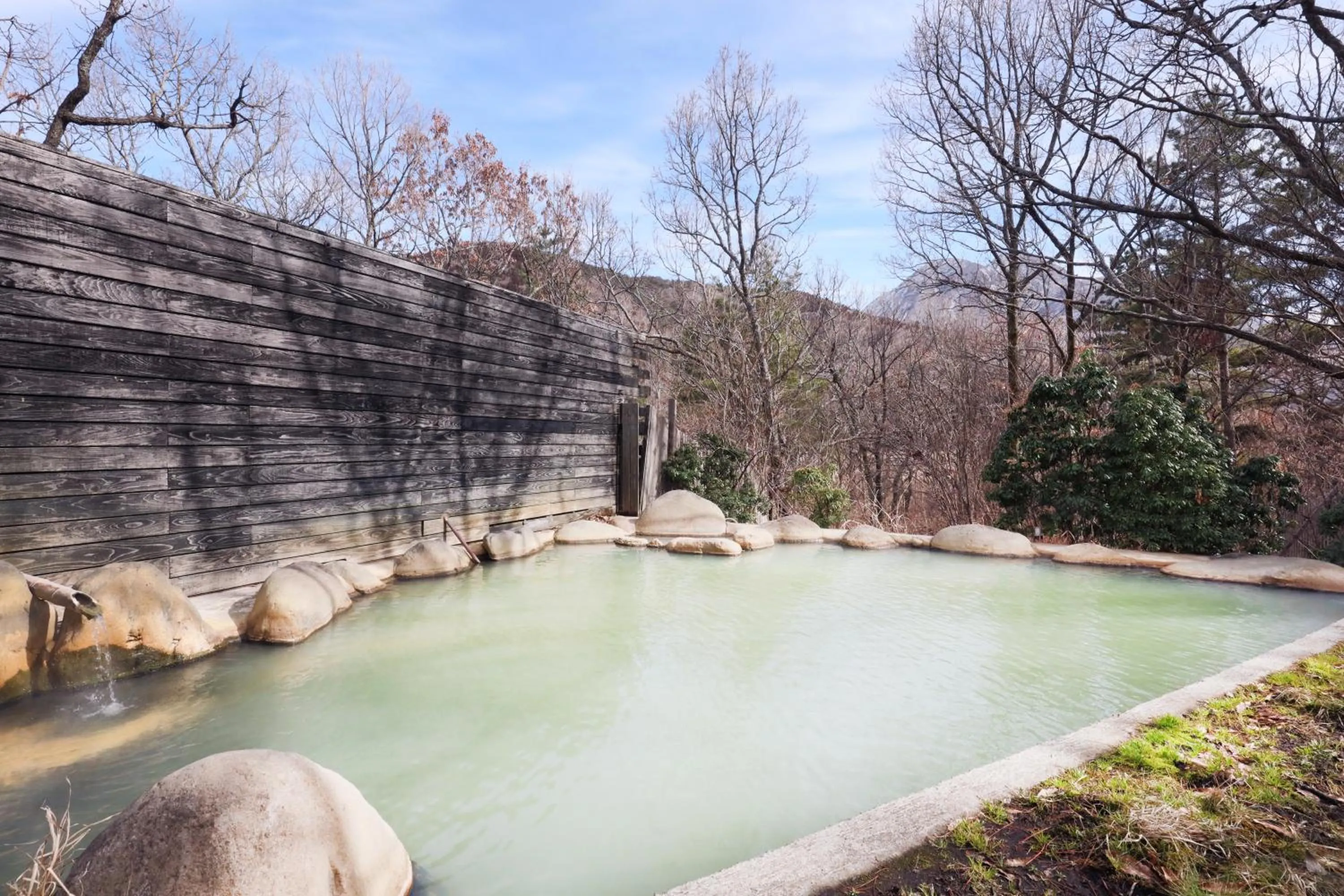 Open Air Bath in Lodge Toranoyu