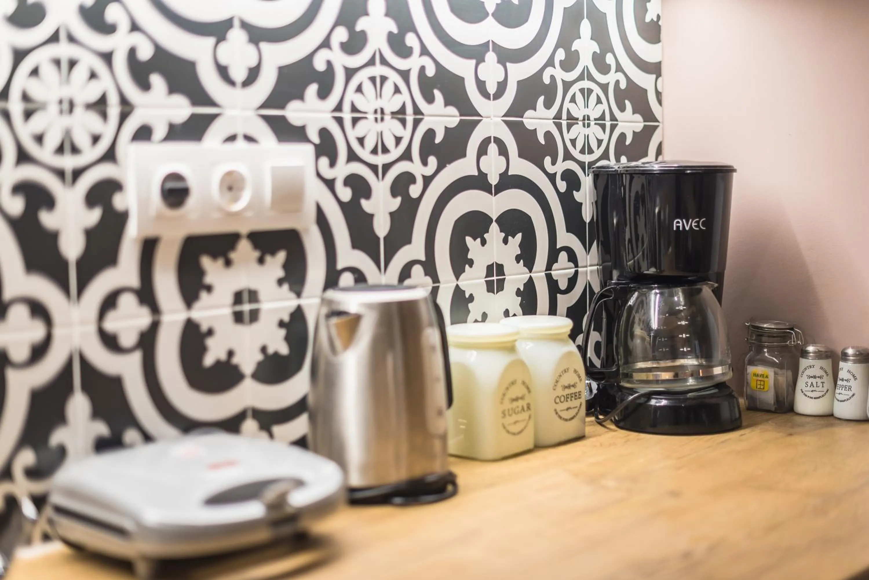 Coffee/tea facilities in Filia Place